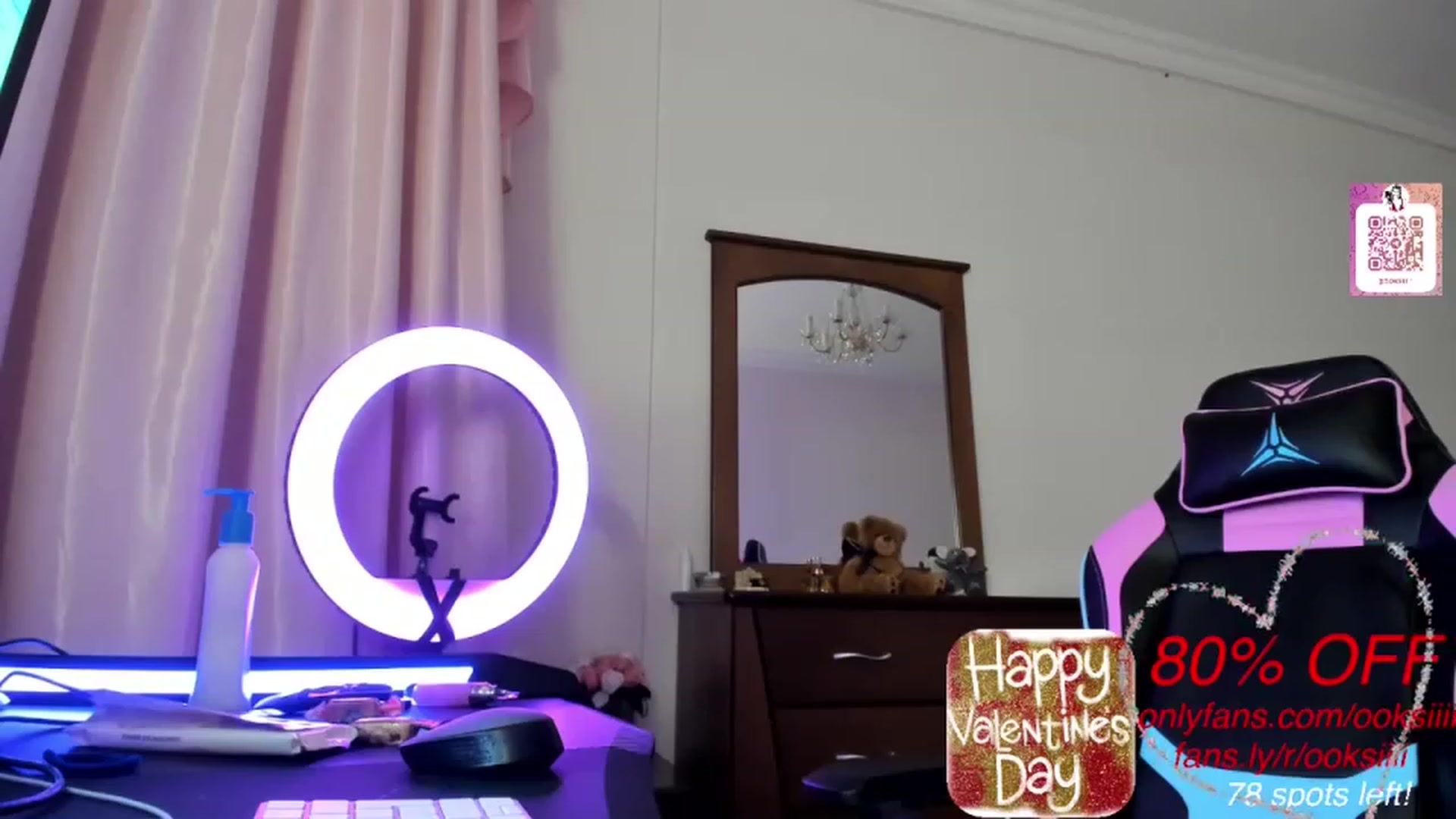 Gallery image thumbnail from Oksanafedorov's myfreecams stream on, 02/14/2023, 18:57 image 16 of 20