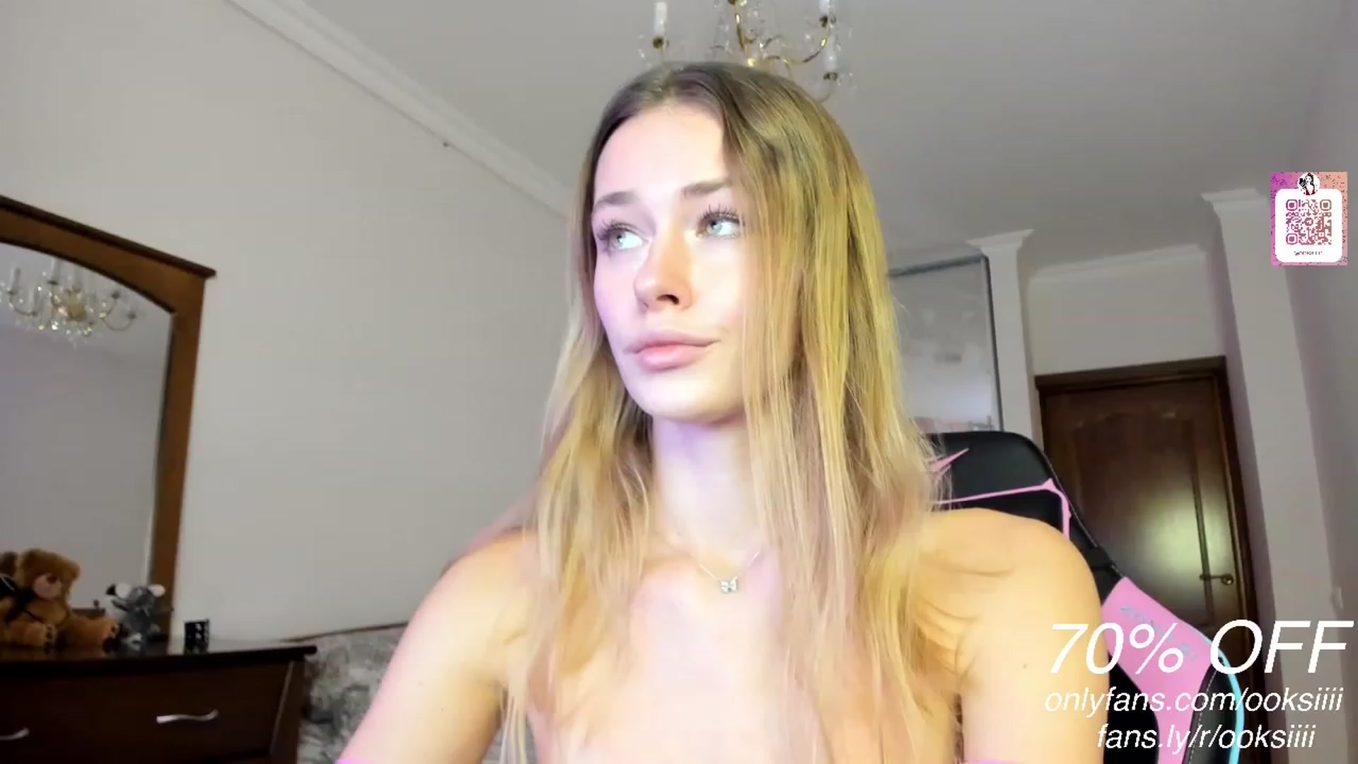 Gallery image thumbnail from Oksanafedorov's myfreecams stream on, 02/17/2023, 18:29 image 18 of 20