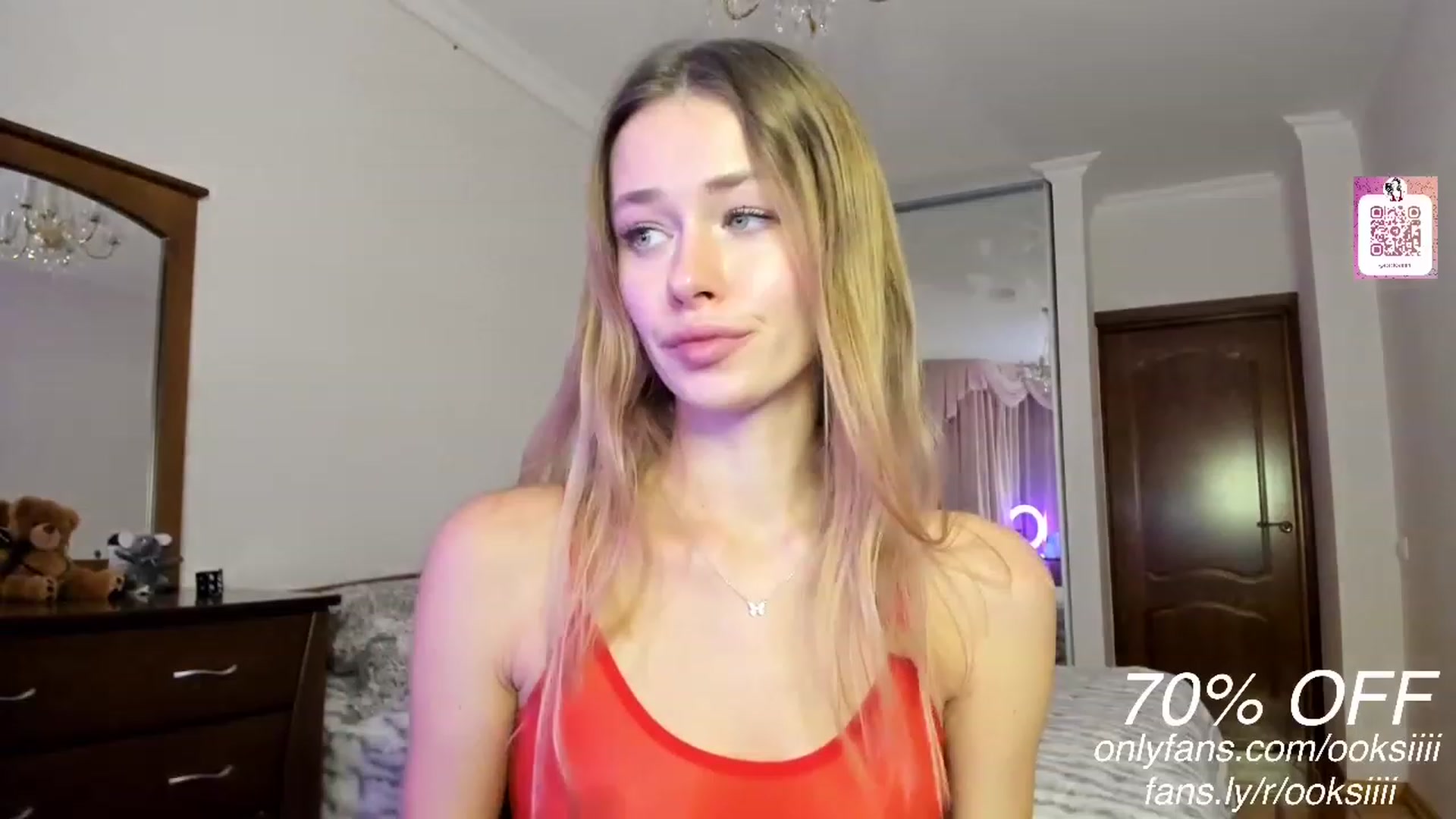 Gallery image thumbnail from Oksanafedorov's myfreecams stream on, 02/17/2023, 20:54 image 12 of 20