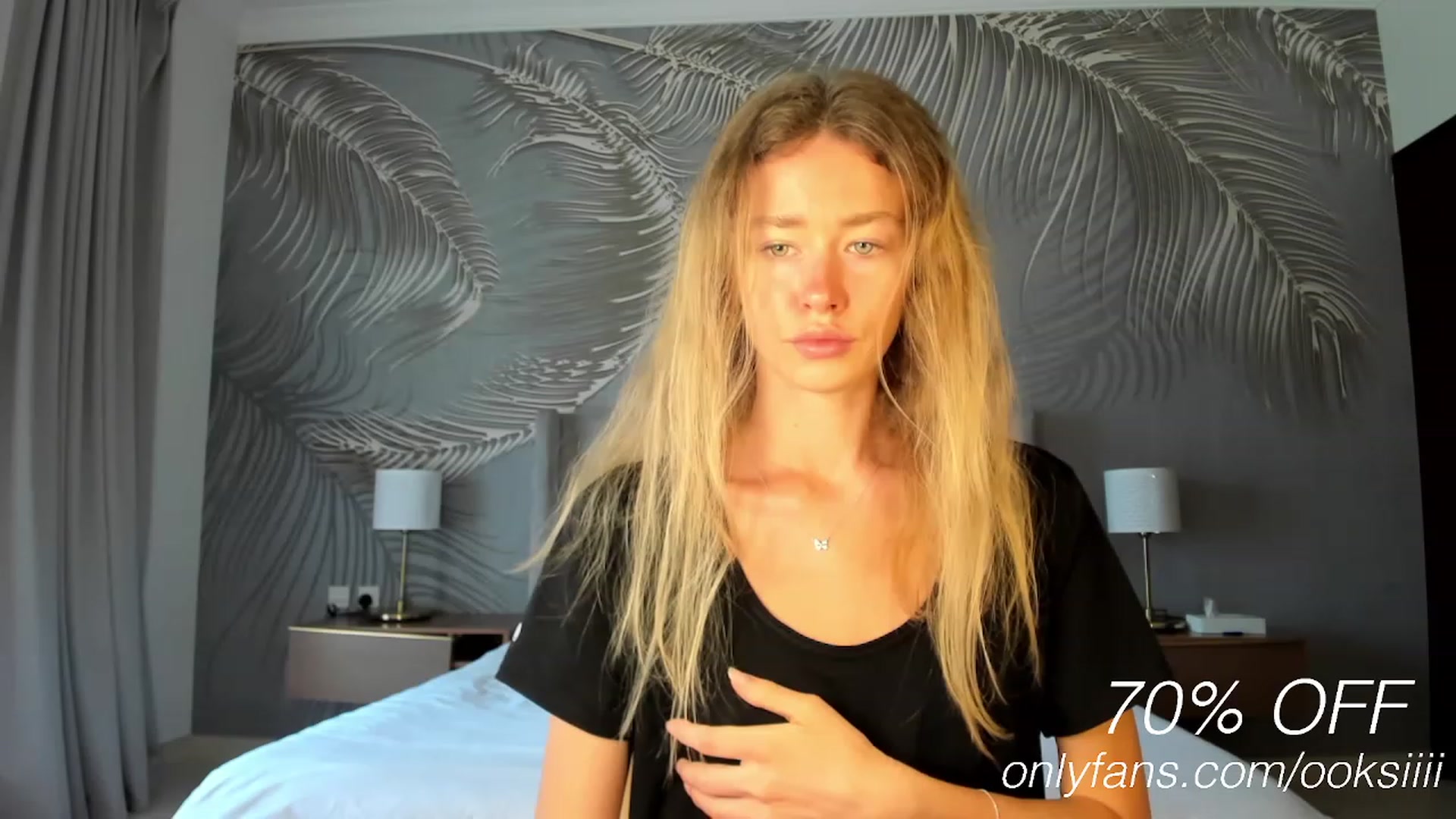 Gallery image thumbnail from Oksanafedorov's myfreecams stream on, 05/02/2023, 10:40 image 2 of 20