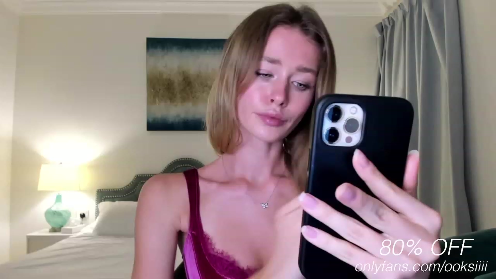 Gallery image thumbnail from Oksanafedorov's myfreecams stream on, 05/14/2023, 23:21 image 2 of 20