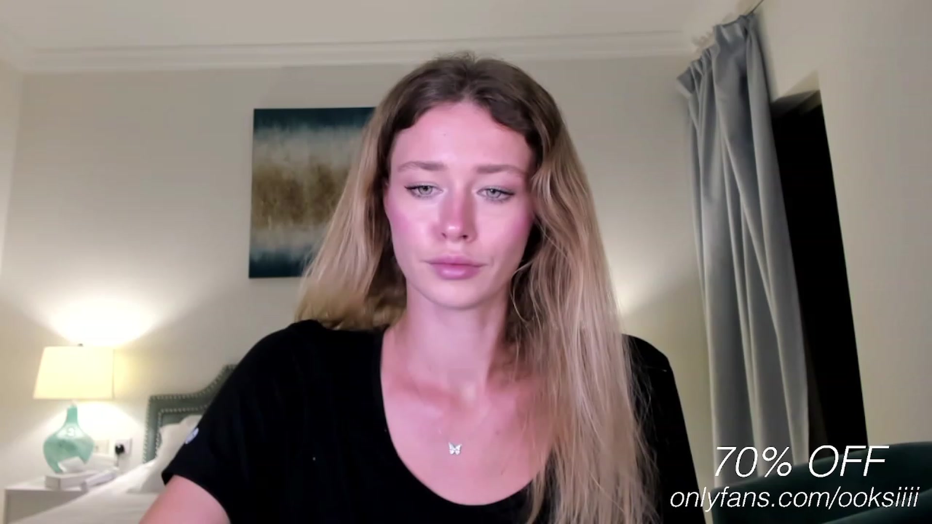 Gallery image thumbnail from Oksanafedorov's myfreecams stream on, 05/18/2023, 20:30 image 15 of 20