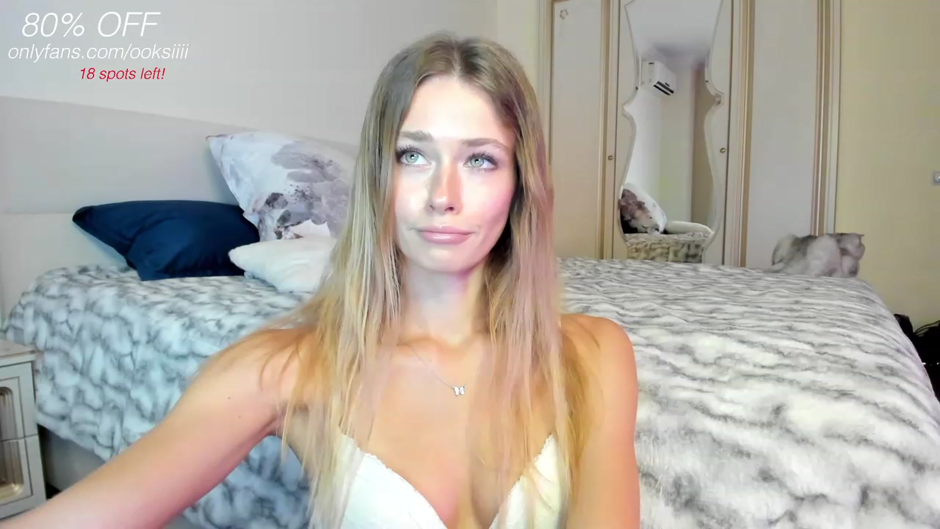Gallery image thumbnail from Oksanafedorov's myfreecams stream on, 07/03/2023, 21:09 image 10 of 20