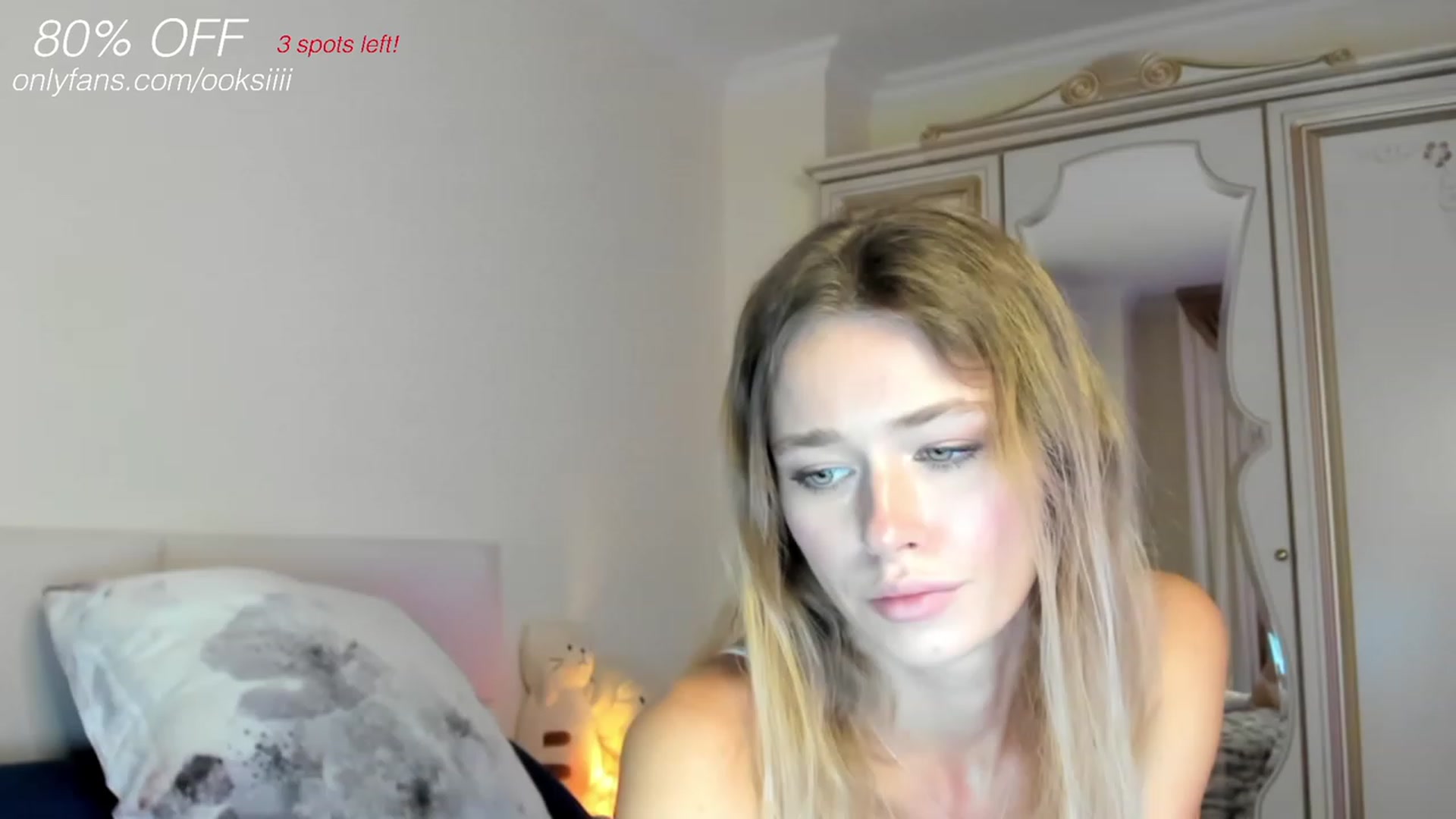 Gallery image thumbnail from Oksanafedorov's myfreecams stream on, 07/03/2023, 21:09 image 1 of 20
