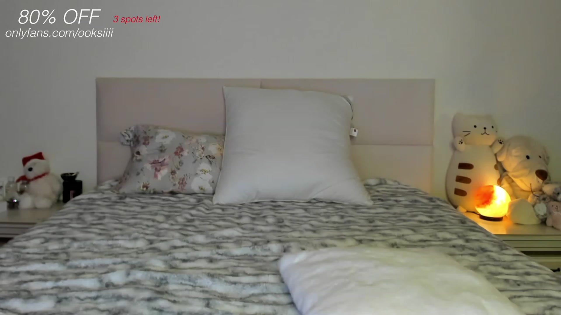 Gallery image thumbnail from Oksanafedorov's myfreecams stream on, 07/06/2023, 18:56 image 16 of 20