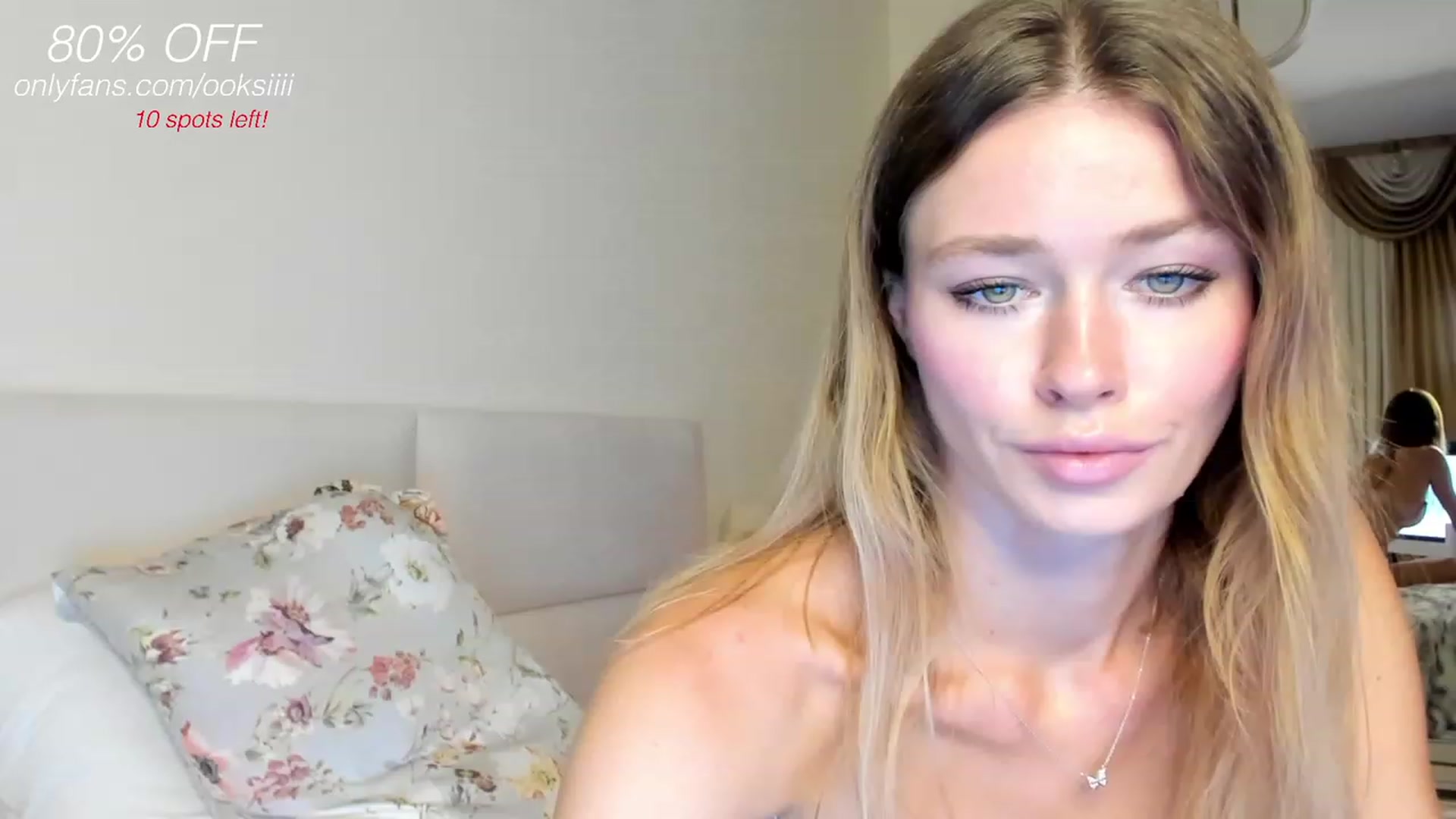 Gallery image thumbnail from Oksanafedorov's myfreecams stream on, 07/06/2023, 18:56 image 6 of 20