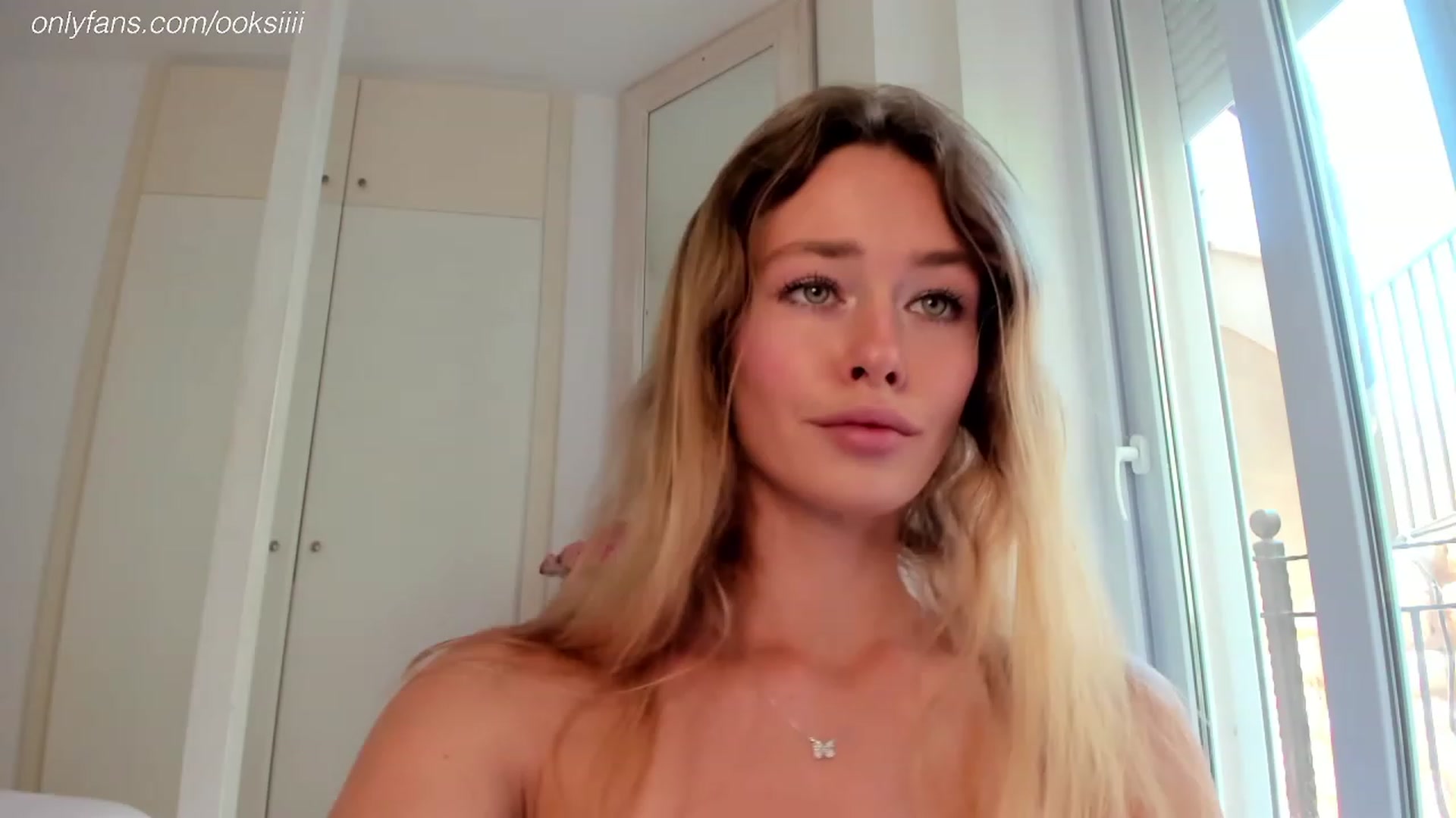 Gallery image thumbnail from Oksanafedorov's myfreecams stream on, 07/29/2023, 11:52 image 3 of 20