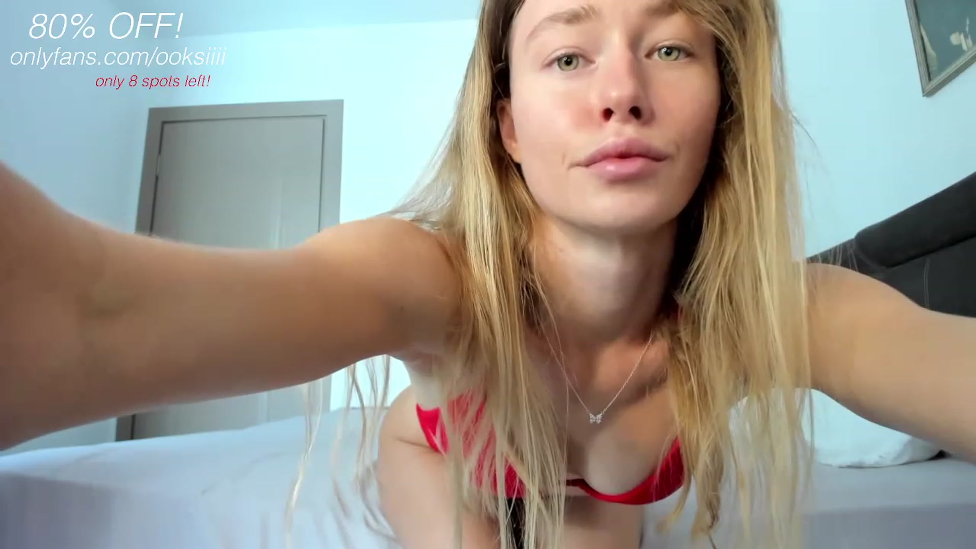 Gallery image thumbnail from Oksanafedorov's myfreecams stream on, 08/12/2023, 10:39 image 13 of 20