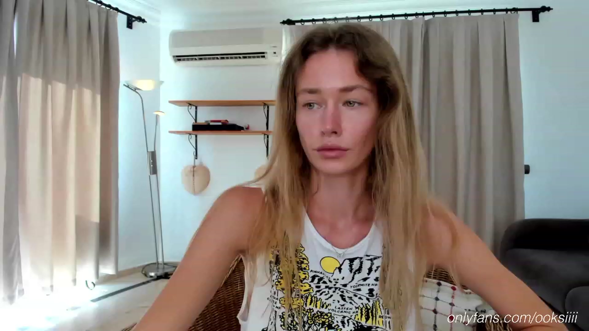 Gallery image thumbnail from Oksanafedorov's myfreecams stream on, 08/24/2023, 14:07 image 10 of 20