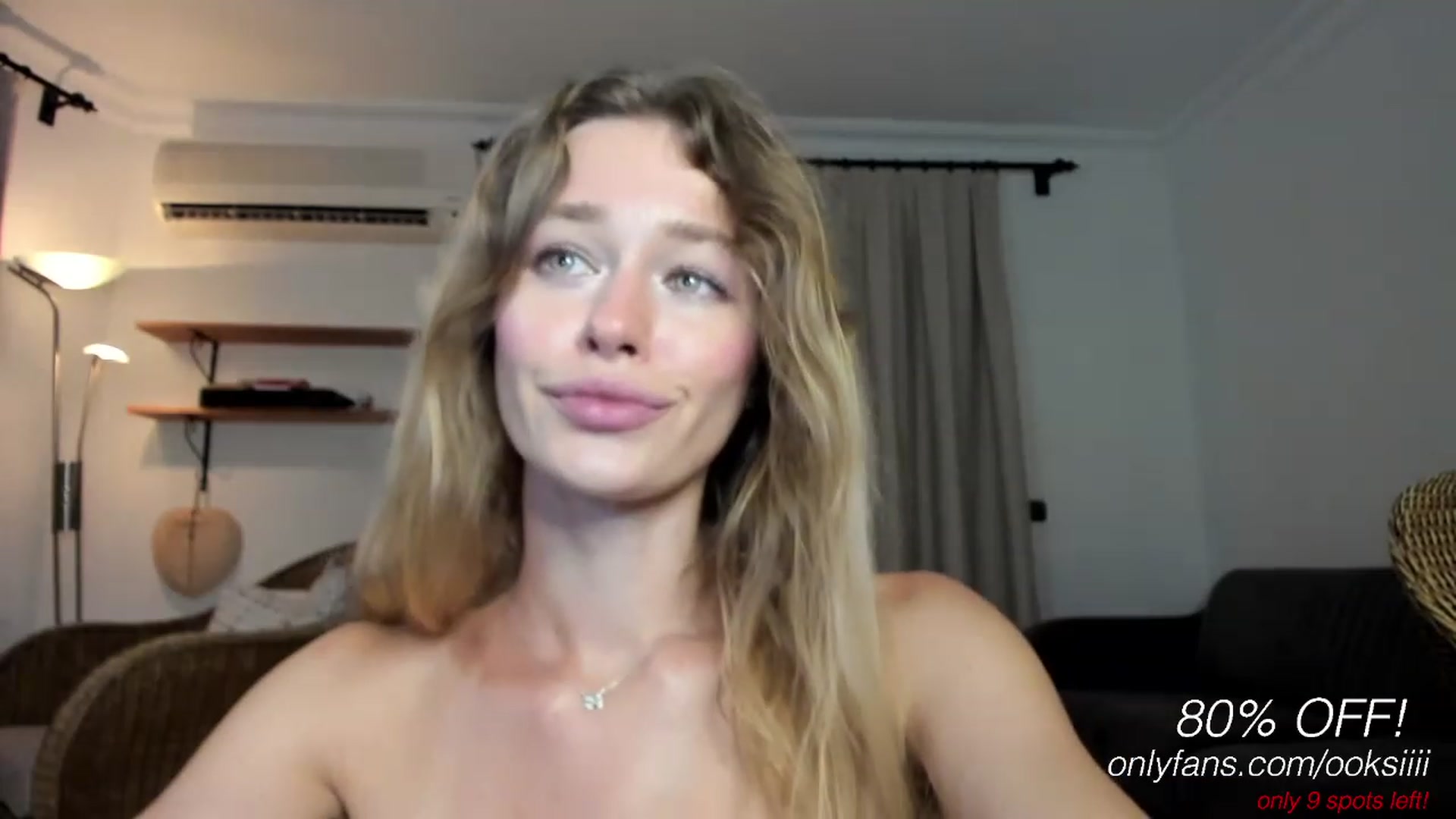 Gallery image thumbnail from Oksanafedorov's myfreecams stream on, 08/27/2023, 24:27 image 13 of 20