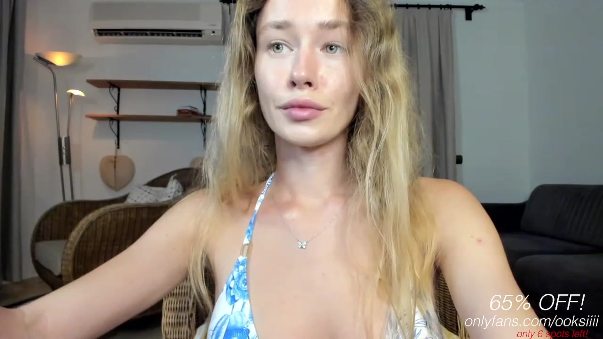 Gallery image thumbnail from Oksanafedorov's myfreecams stream on, 08/30/2023, 21:17 image 14 of 20