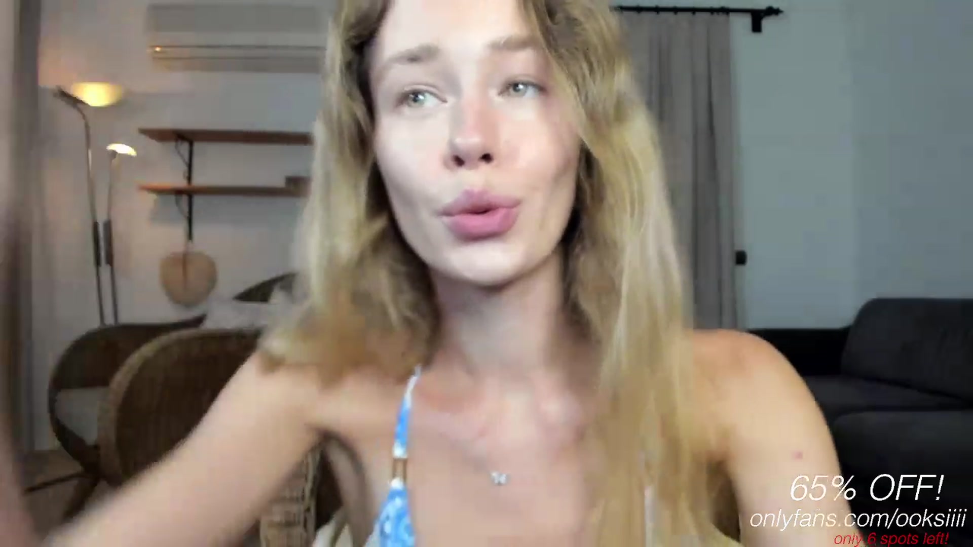 Gallery image thumbnail from Oksanafedorov's myfreecams stream on, 08/30/2023, 21:17 image 13 of 20