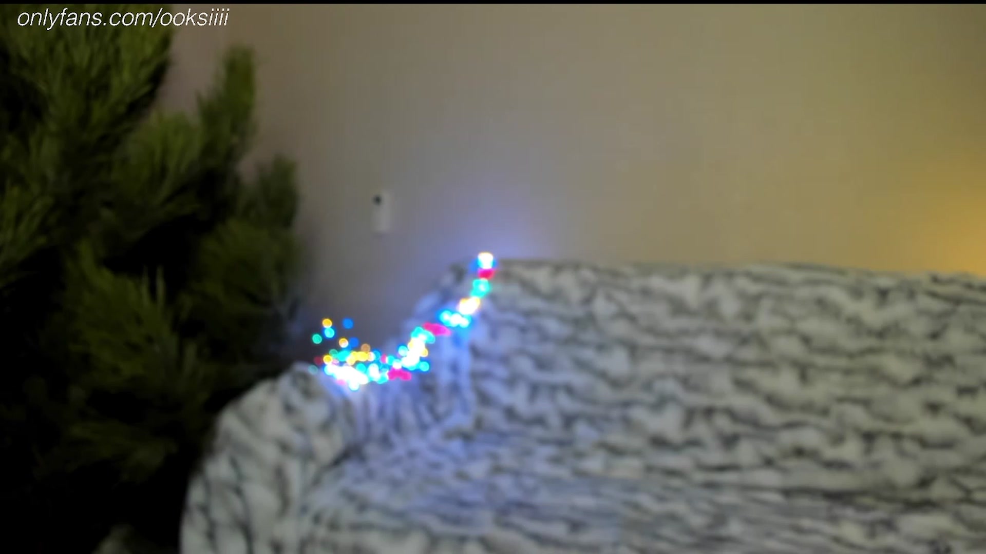 Gallery image thumbnail from Oksanafedorov's myfreecams stream on, 12/24/2023, 21:13 image 5 of 20