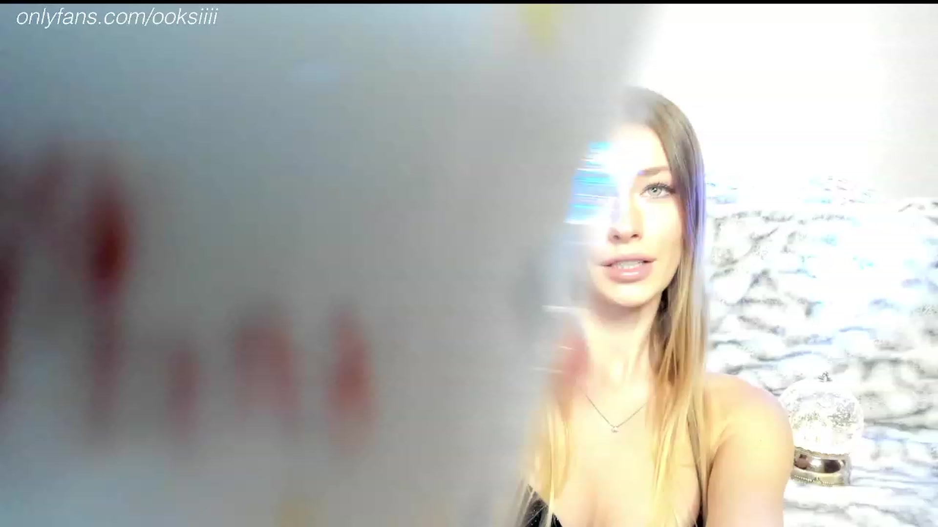 Gallery image thumbnail from Oksanafedorov's myfreecams stream on, 12/24/2023, 22:03 image 2 of 20
