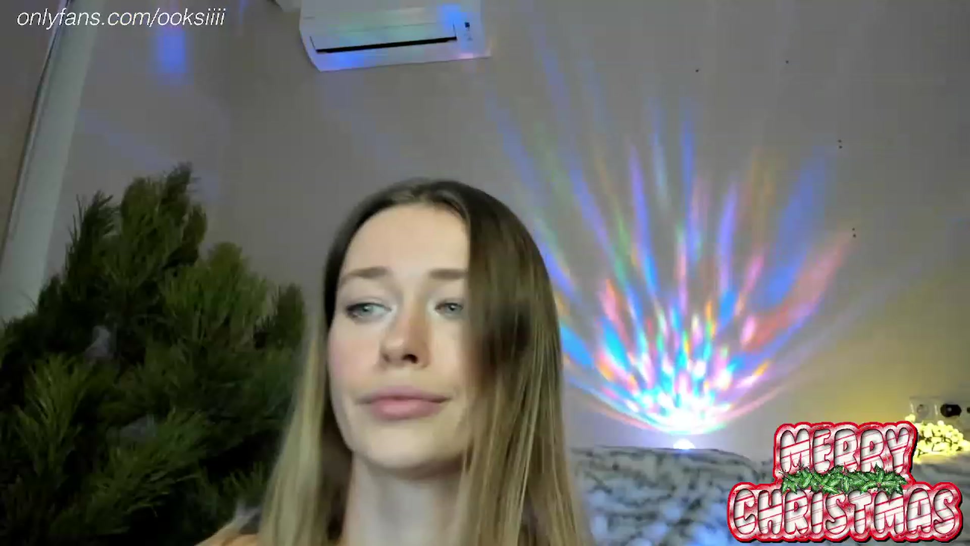 Gallery image thumbnail from Oksanafedorov's myfreecams stream on, 12/25/2023, 01:27 image 11 of 20