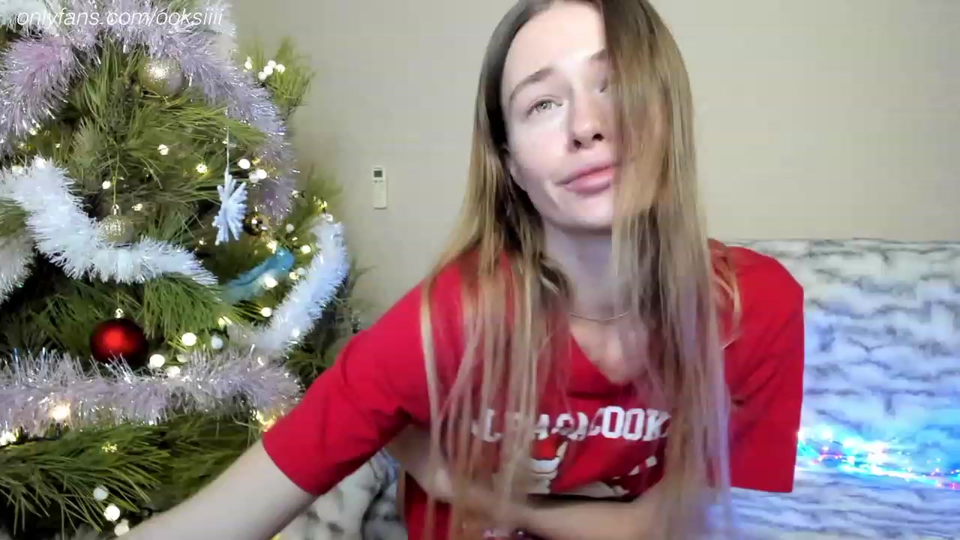 Gallery image thumbnail from Oksanafedorov's myfreecams stream on, 12/30/2023, 04:52 image 2 of 20