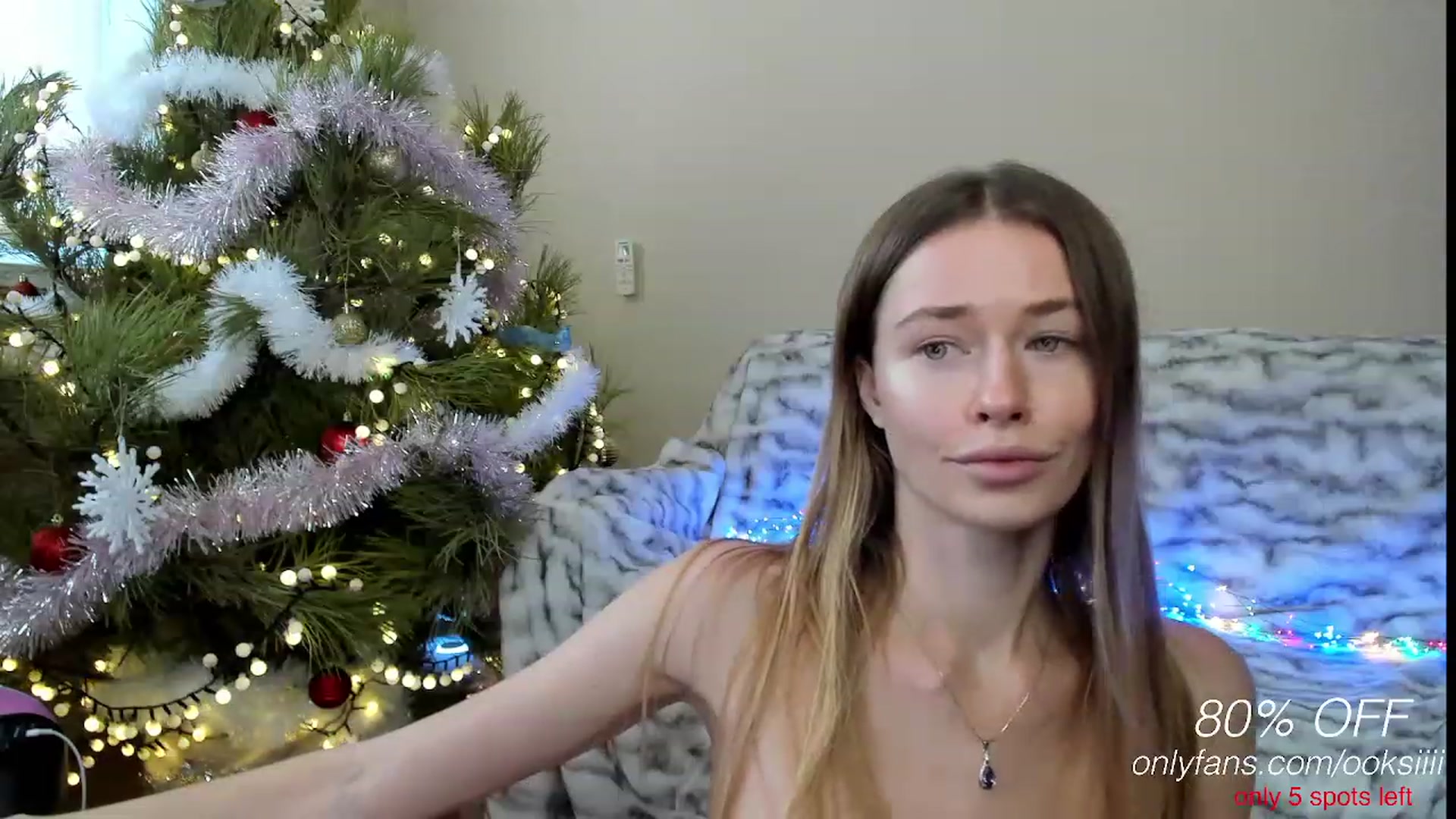 Gallery image thumbnail from Oksanafedorov's myfreecams stream on, 12/30/2023, 06:22 image 15 of 20