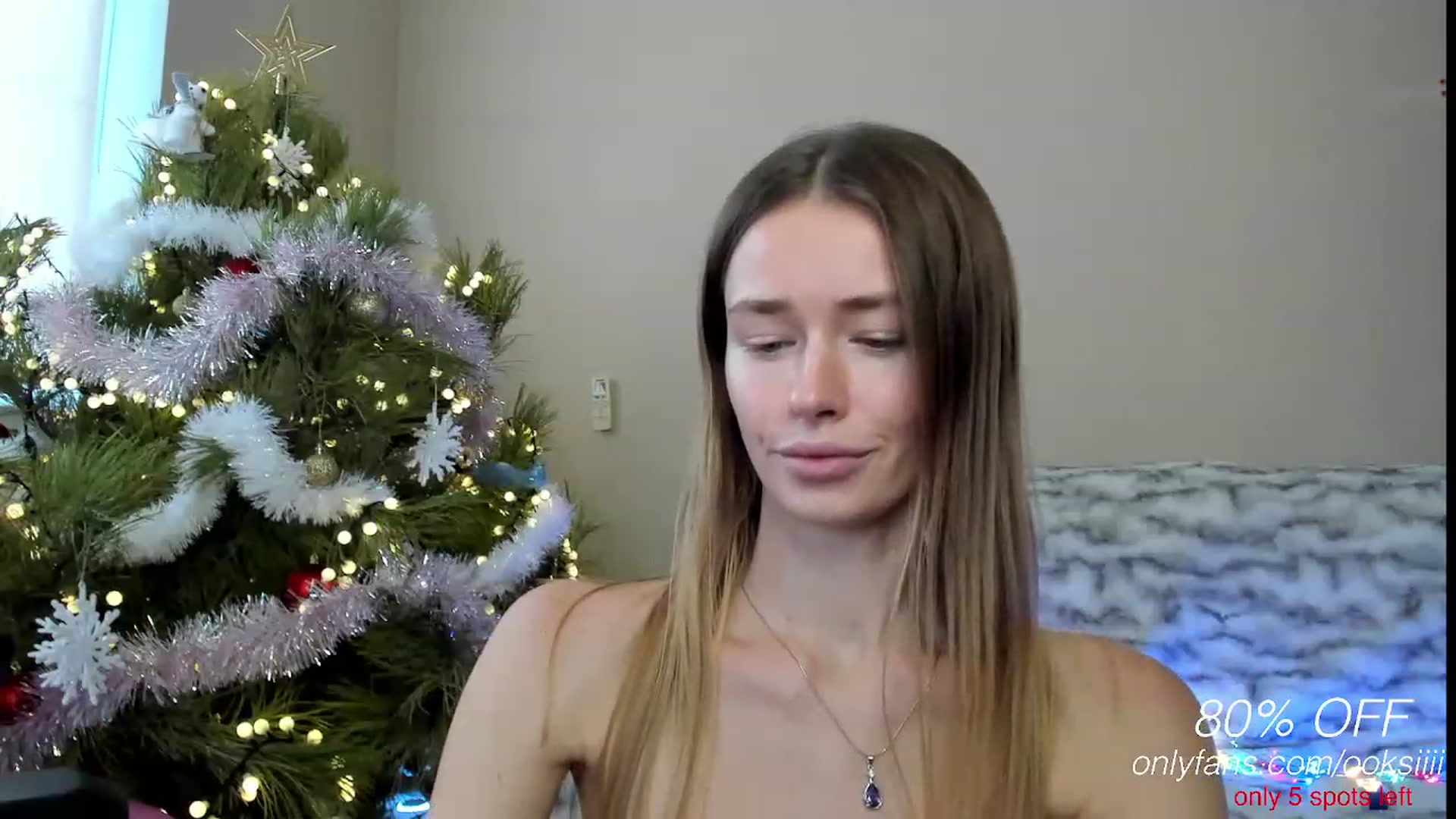 Gallery image thumbnail from Oksanafedorov's myfreecams stream on, 12/30/2023, 06:22 image 9 of 20