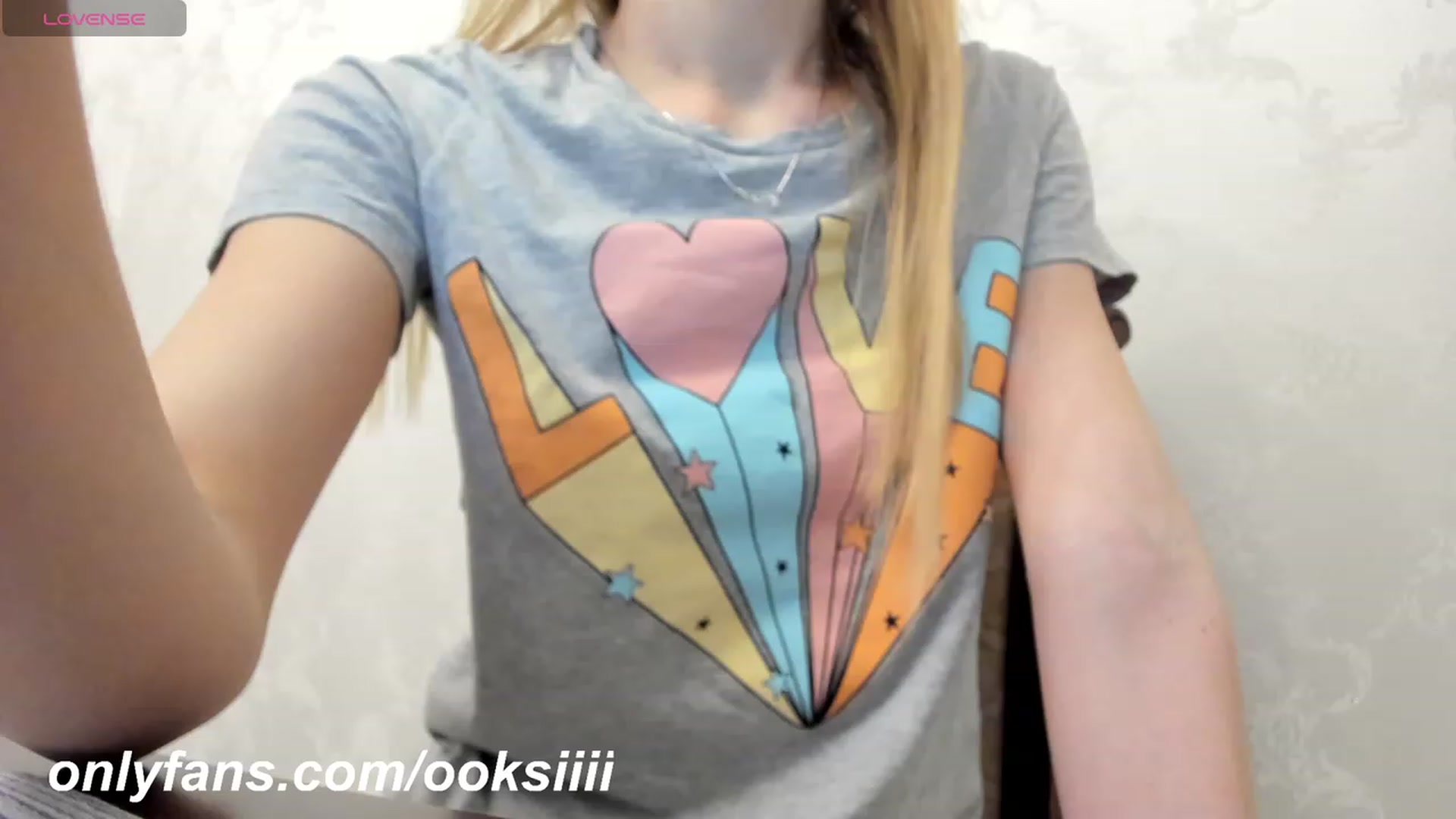 Gallery image thumbnail from Oksanafedorov's myfreecams stream on, 01/16/2024, 21:11 image 13 of 20