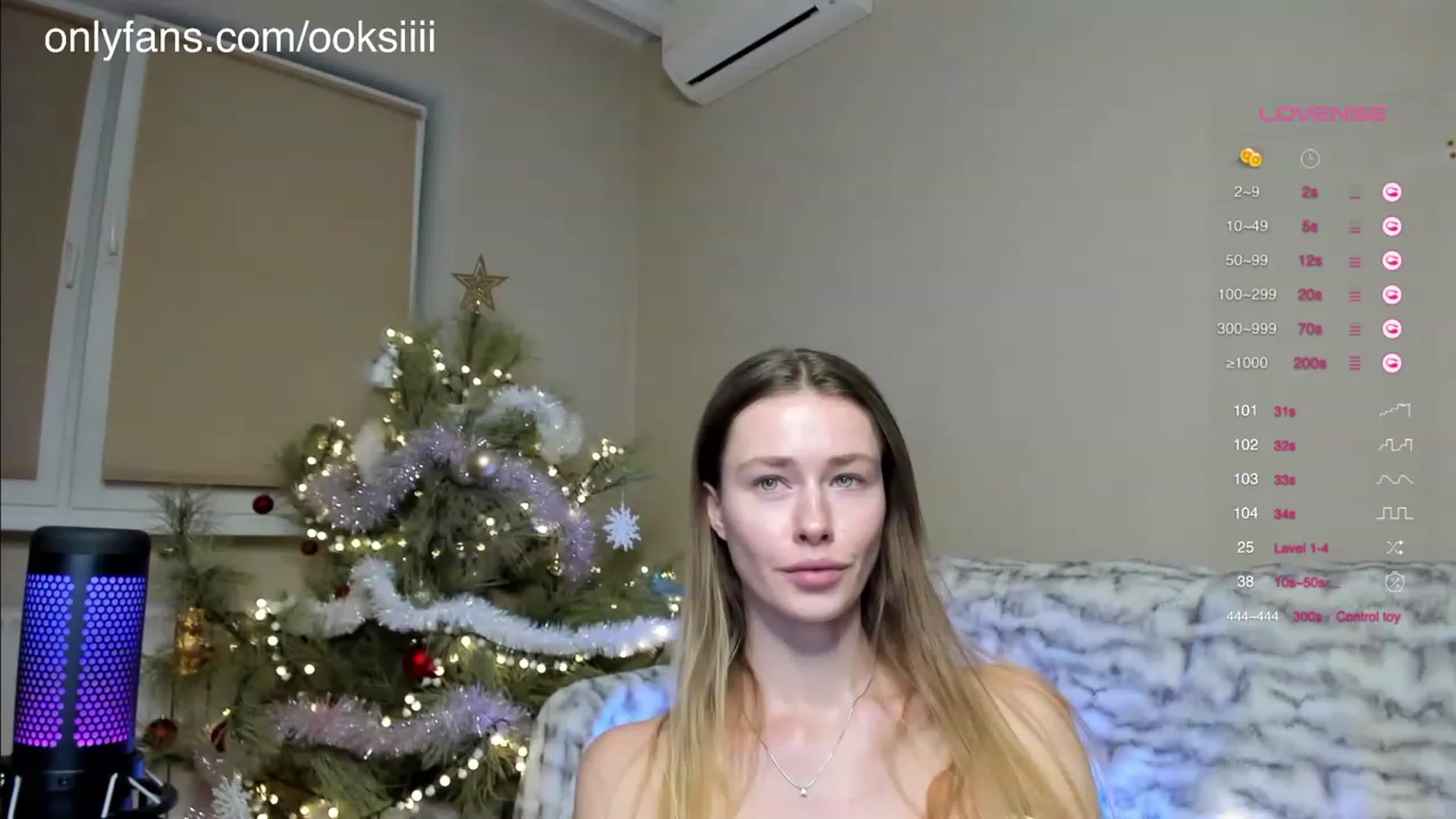 Gallery image thumbnail from Oksanafedorov's myfreecams stream on, 01/25/2024, 21:01 image 12 of 20