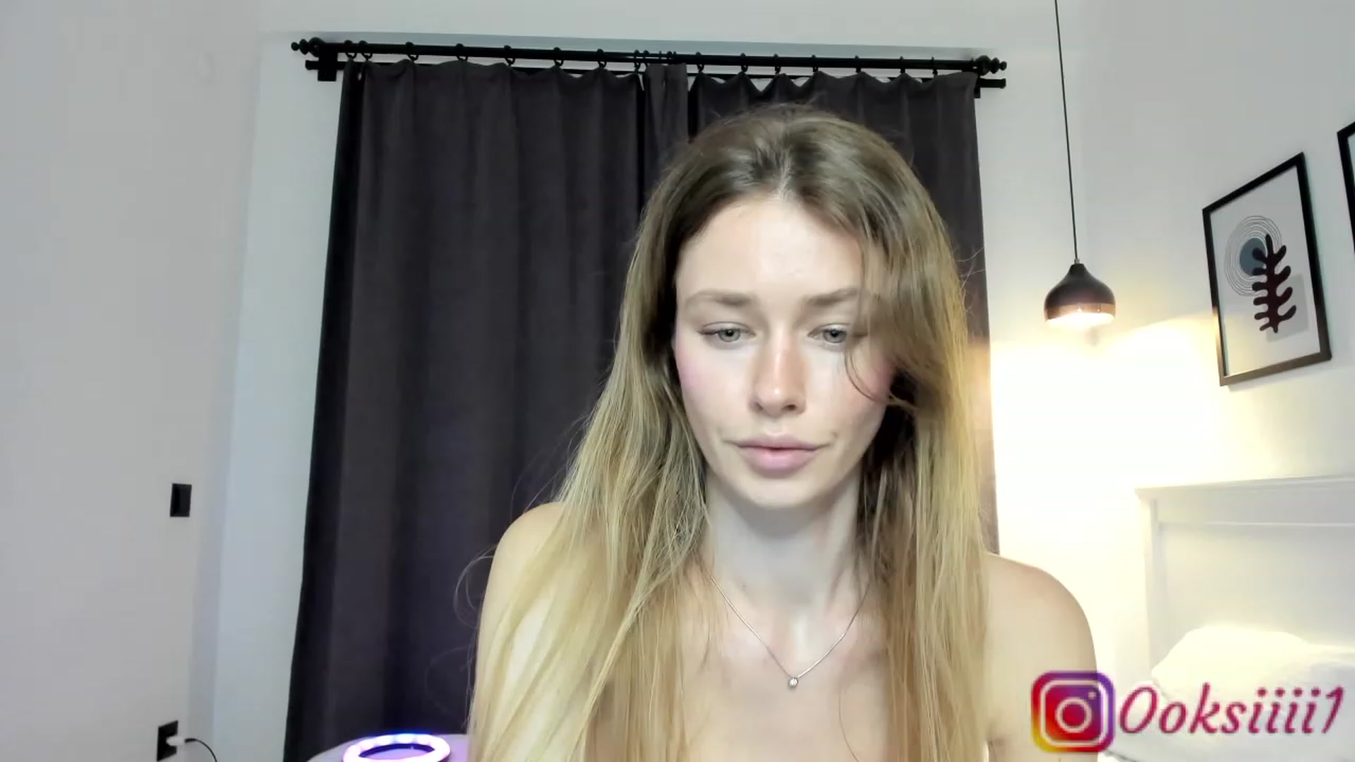Gallery image thumbnail from Oksanafedorov's myfreecams stream on, 03/13/2024, 22:25 image 6 of 20
