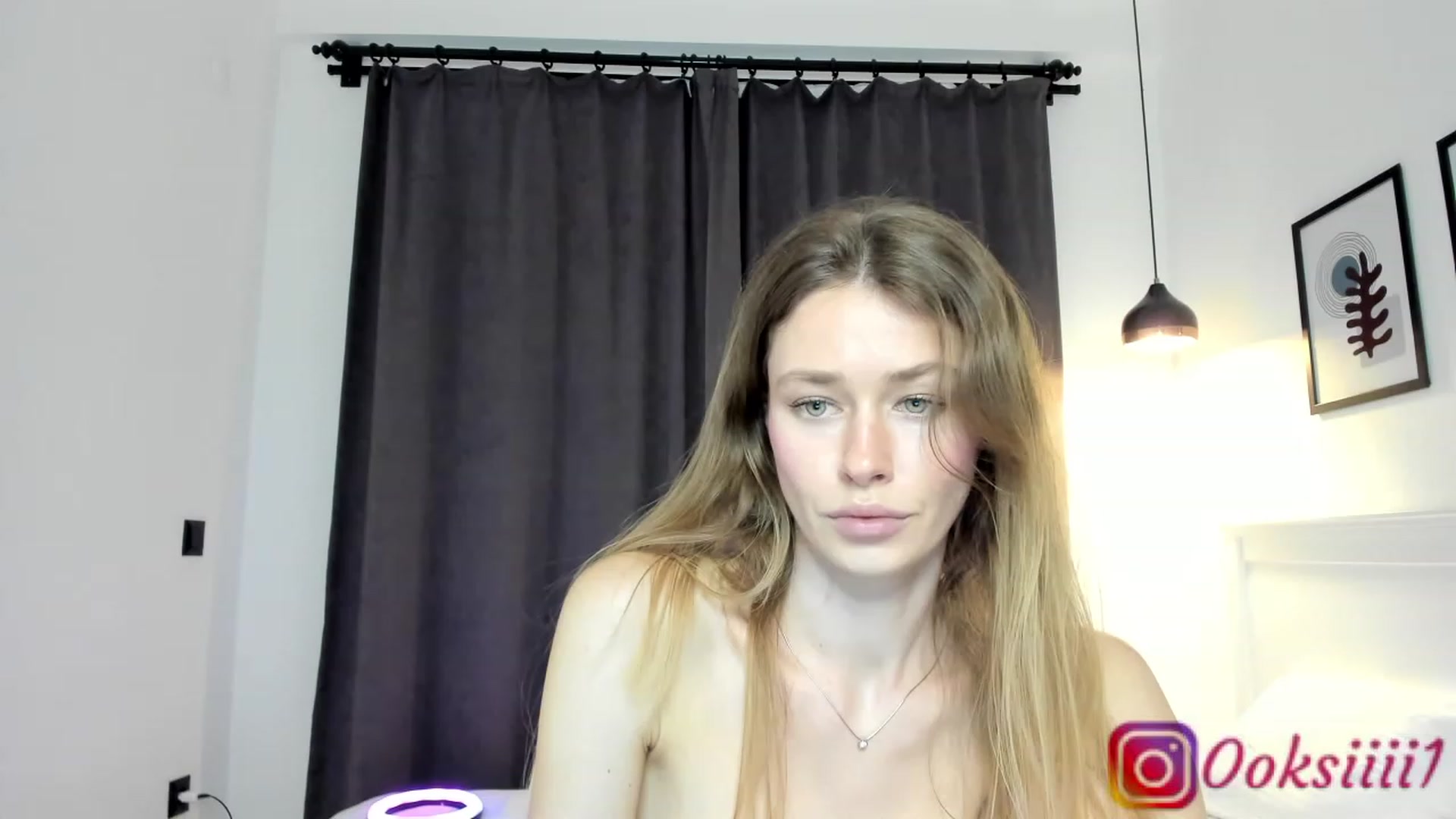 Gallery image thumbnail from Oksanafedorov's myfreecams stream on, 03/13/2024, 22:25 image 8 of 20