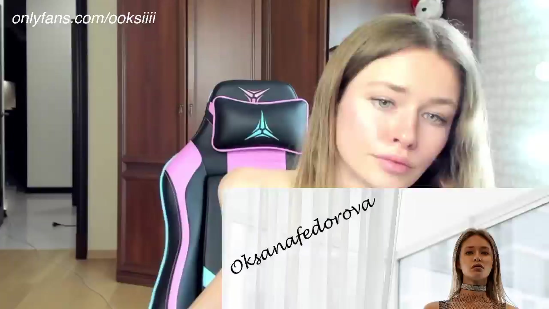 Gallery image thumbnail from Oksanafedorov's myfreecams stream on, 03/25/2024, 24:36 image 11 of 20
