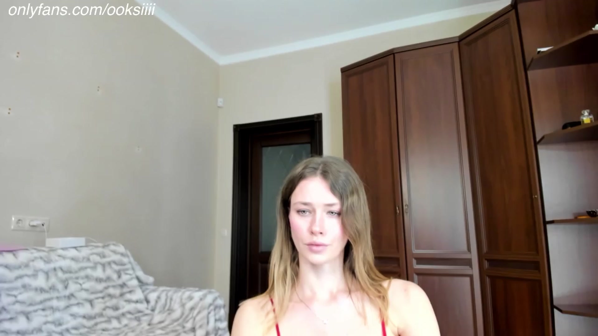 Gallery image thumbnail from Oksanafedorov's myfreecams stream on, 04/06/2024, 24:03 image 1 of 20