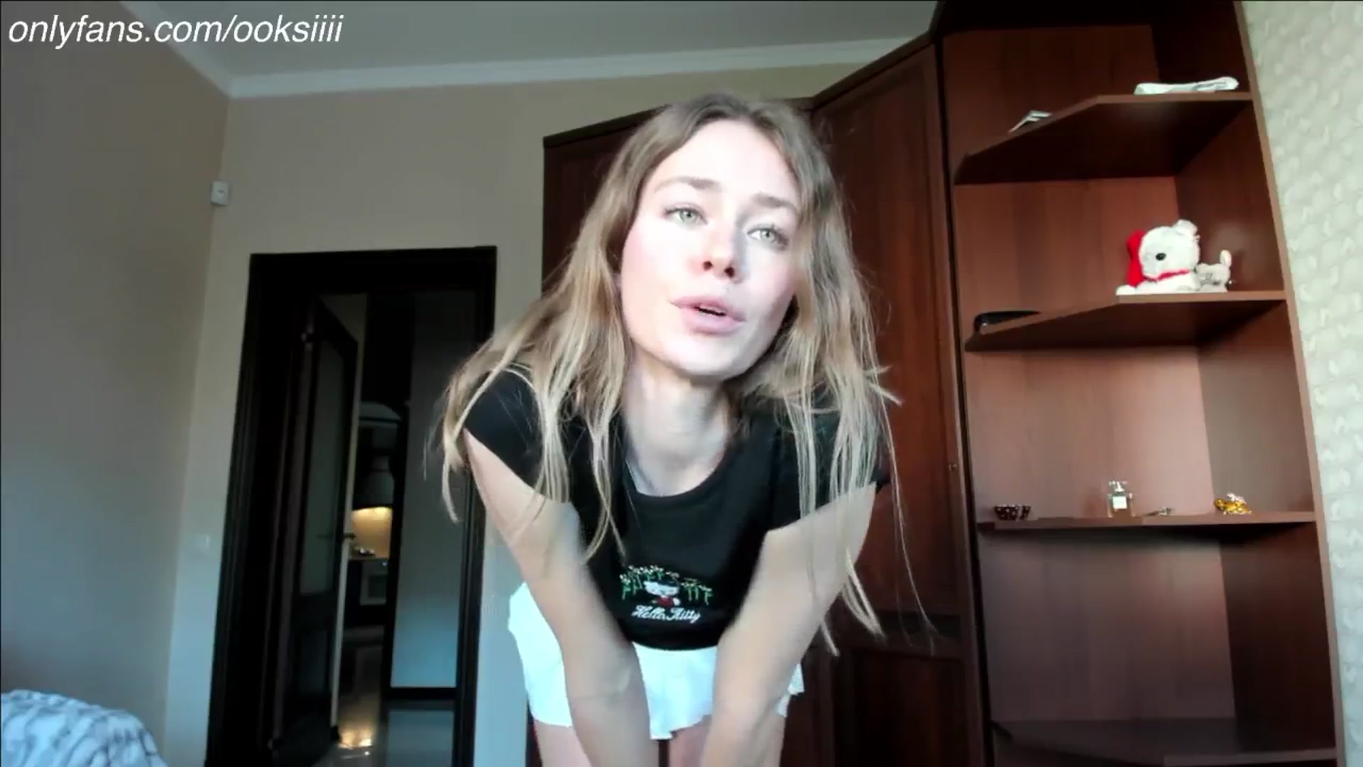 Gallery image thumbnail from Oksanafedorov's myfreecams stream on, 04/21/2024, 14:30 image 17 of 20