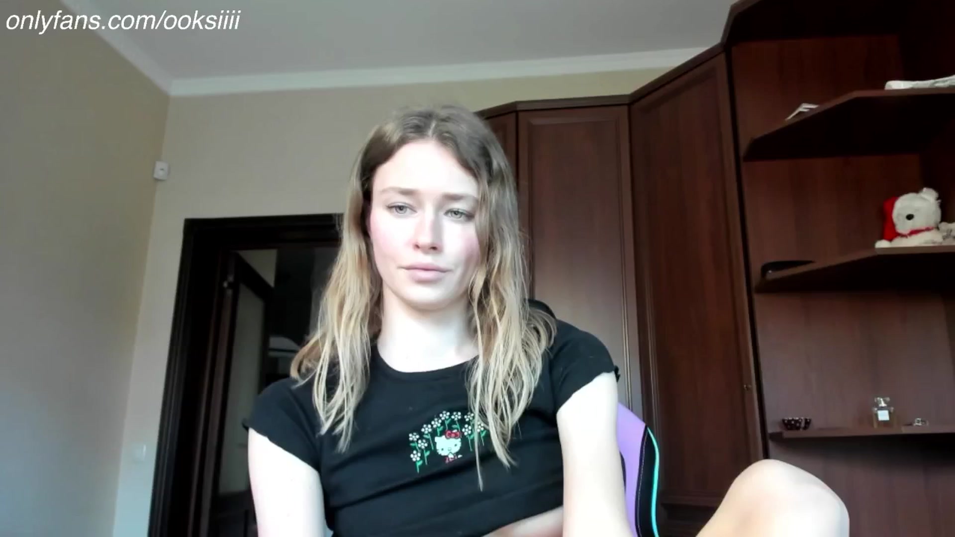 Gallery image thumbnail from Oksanafedorov's myfreecams stream on, 04/21/2024, 16:45 image 7 of 20