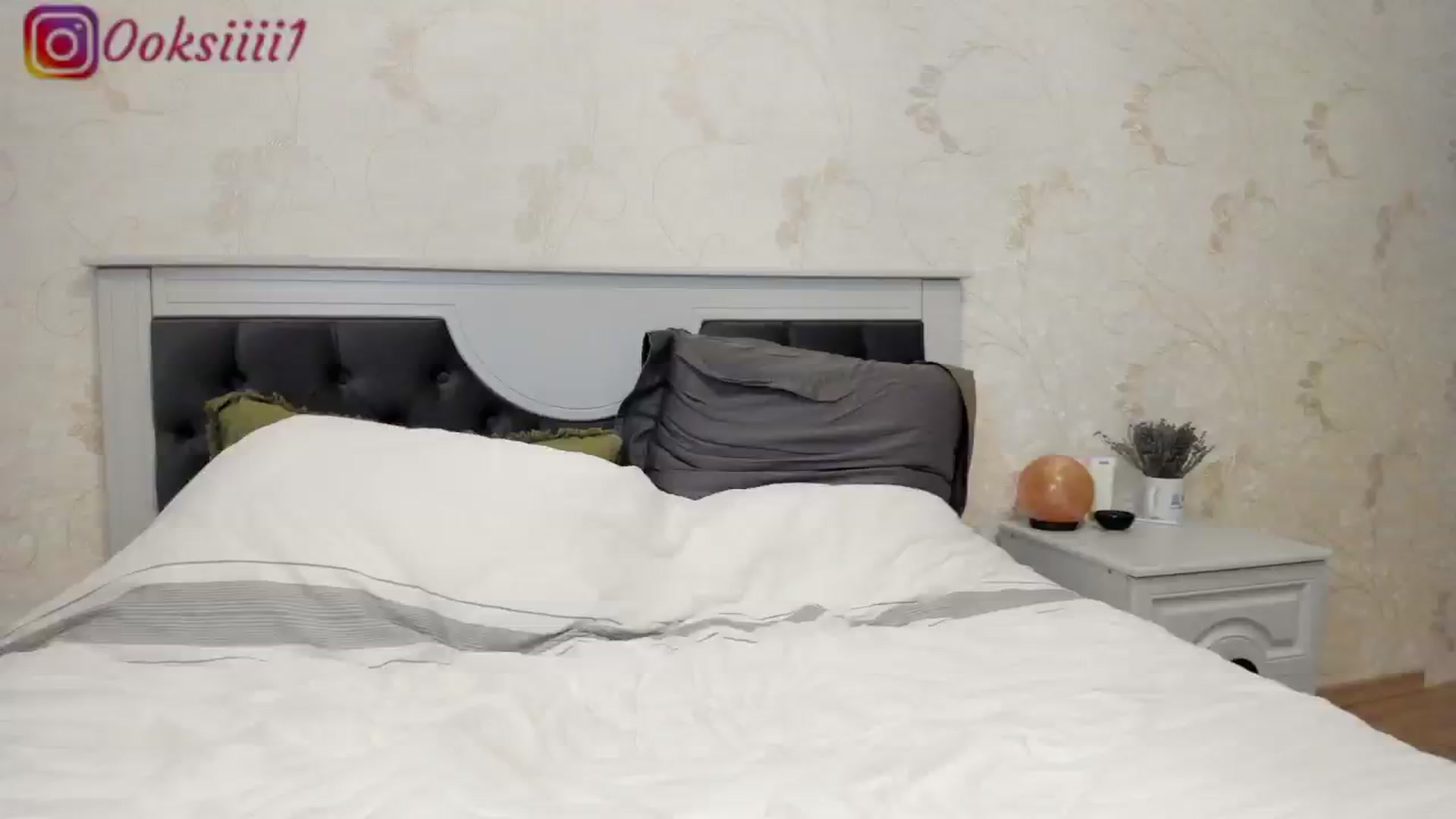 Gallery image thumbnail from Oksanafedorov's myfreecams stream on, 04/28/2024, 19:57 image 13 of 20