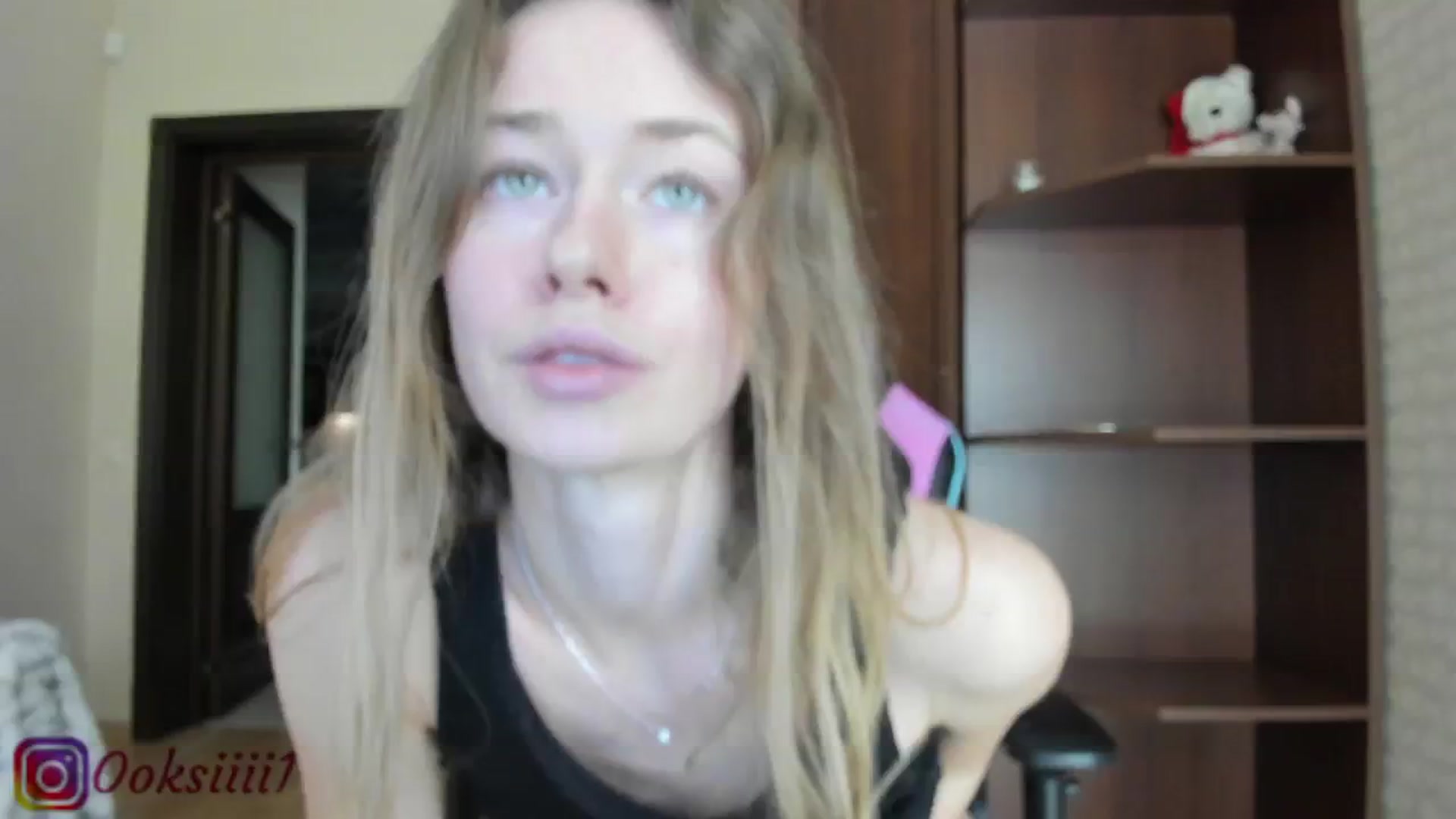 Gallery image thumbnail from Oksanafedorov's myfreecams stream on, 04/29/2024, 20:48 image 1 of 20