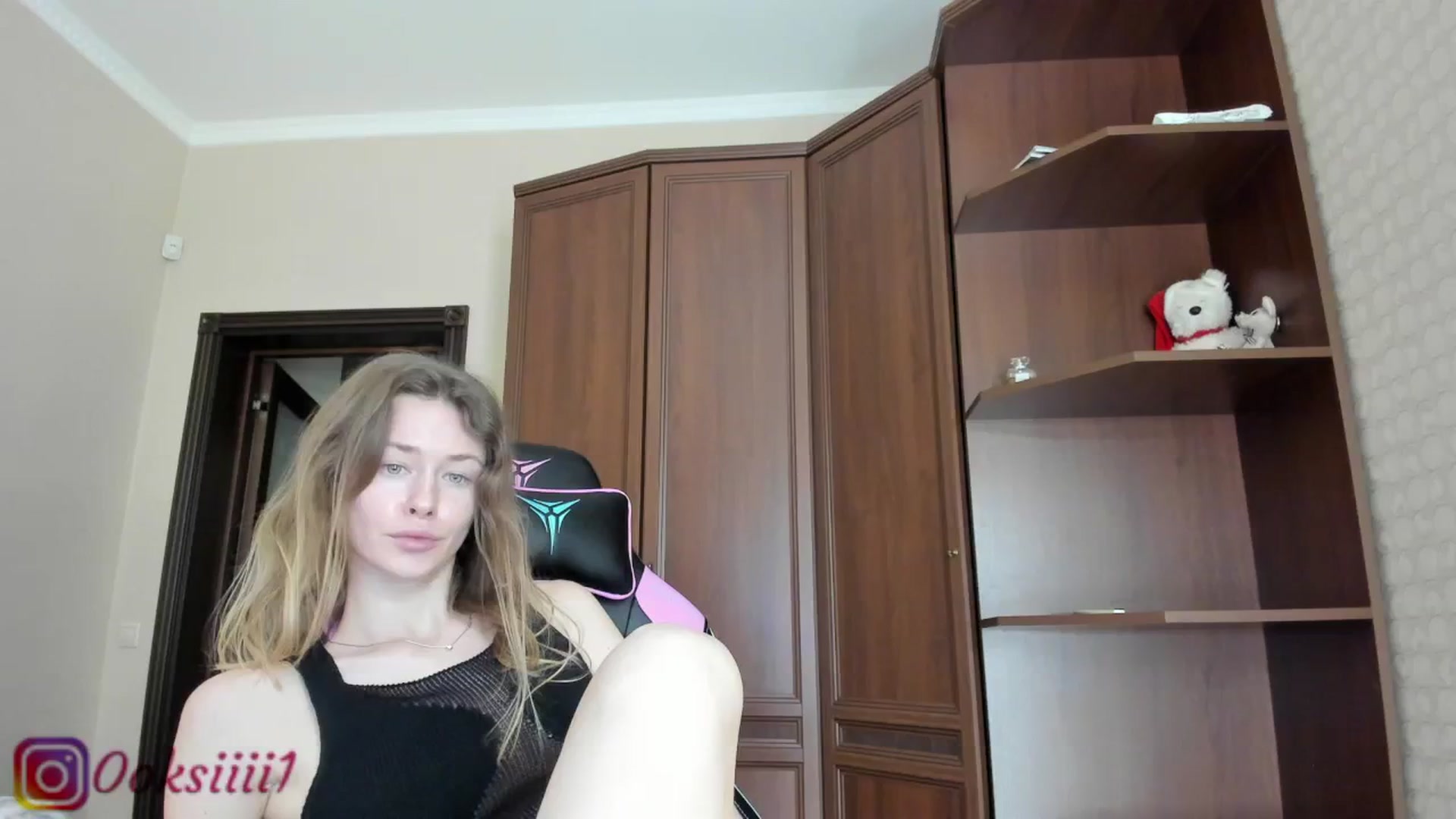 Gallery image thumbnail from Oksanafedorov's myfreecams stream on, 04/29/2024, 20:48 image 11 of 20