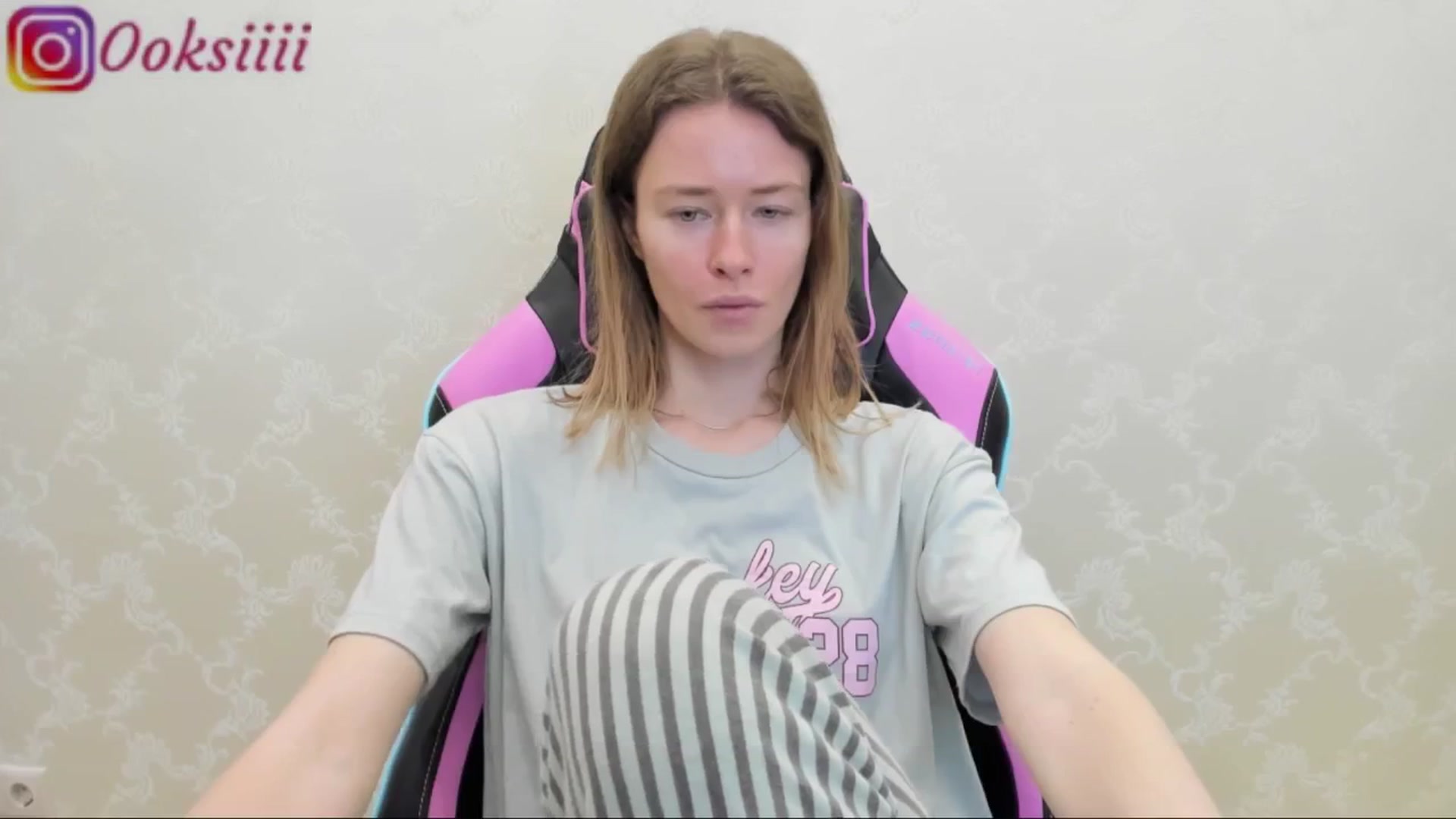 Gallery image thumbnail from Oksanafedorov's myfreecams stream on, 05/16/2024, 18:40 image 14 of 20