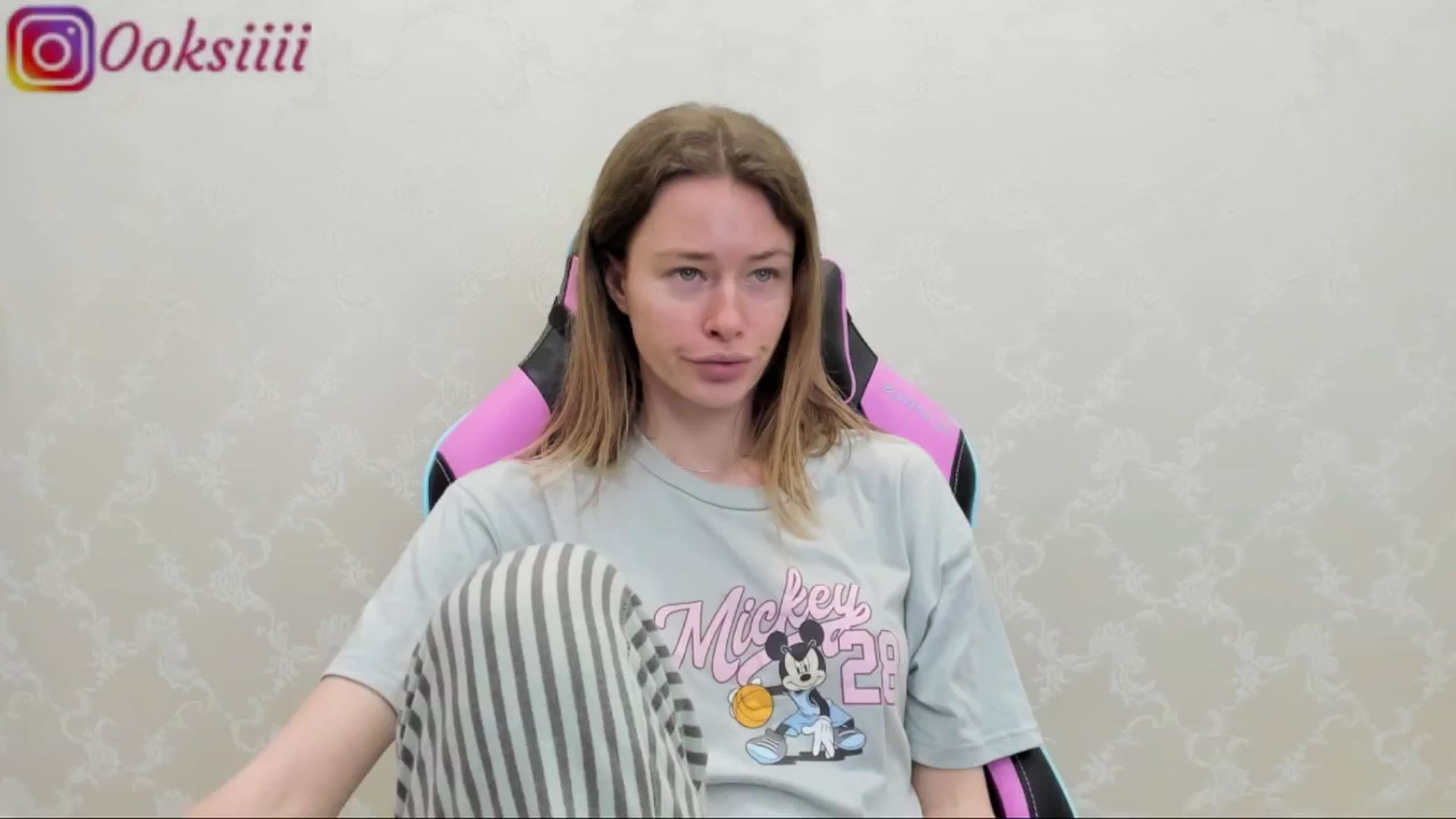 Gallery image thumbnail from Oksanafedorov's myfreecams stream on, 05/16/2024, 18:40 image 9 of 20