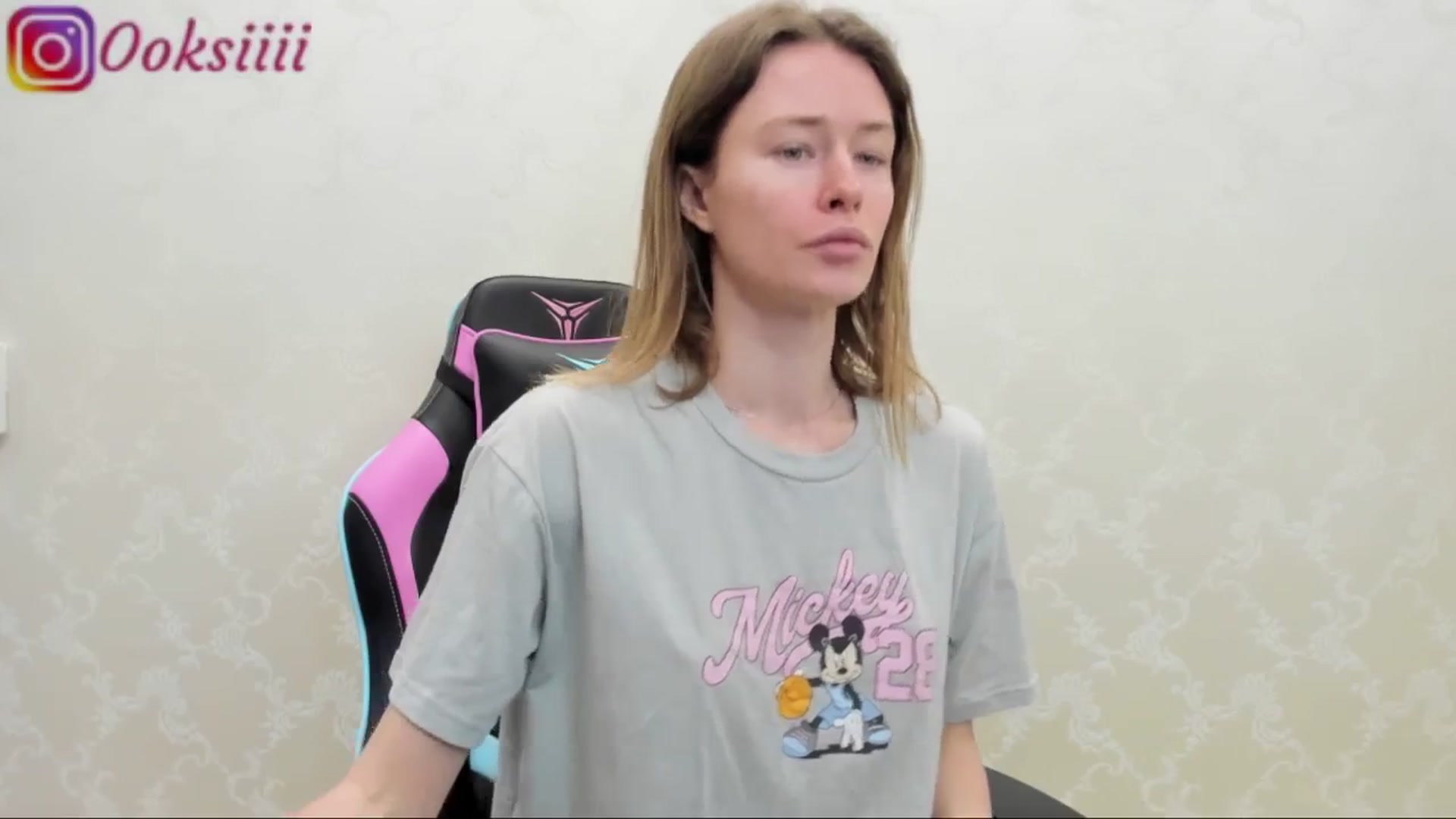 Gallery image thumbnail from Oksanafedorov's myfreecams stream on, 05/16/2024, 18:40 image 8 of 20
