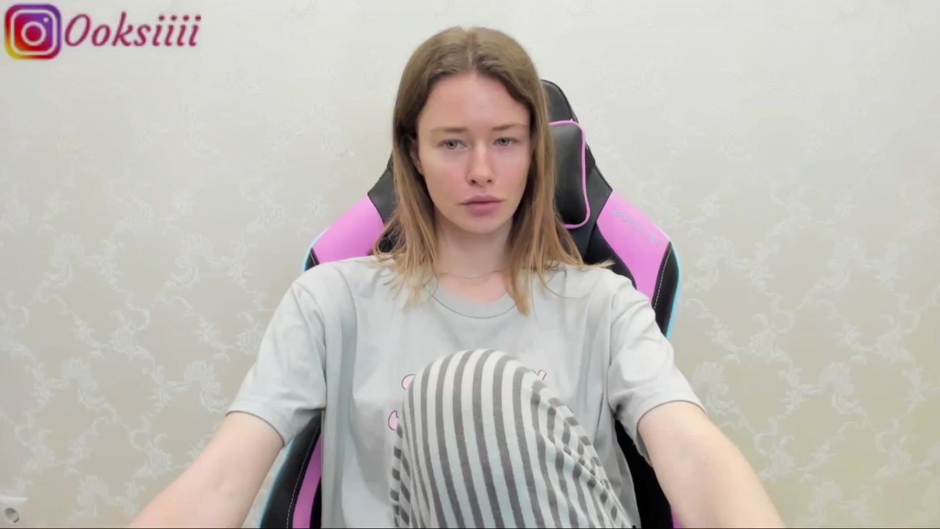 Gallery image thumbnail from Oksanafedorov's myfreecams stream on, 05/16/2024, 19:06 image 11 of 20