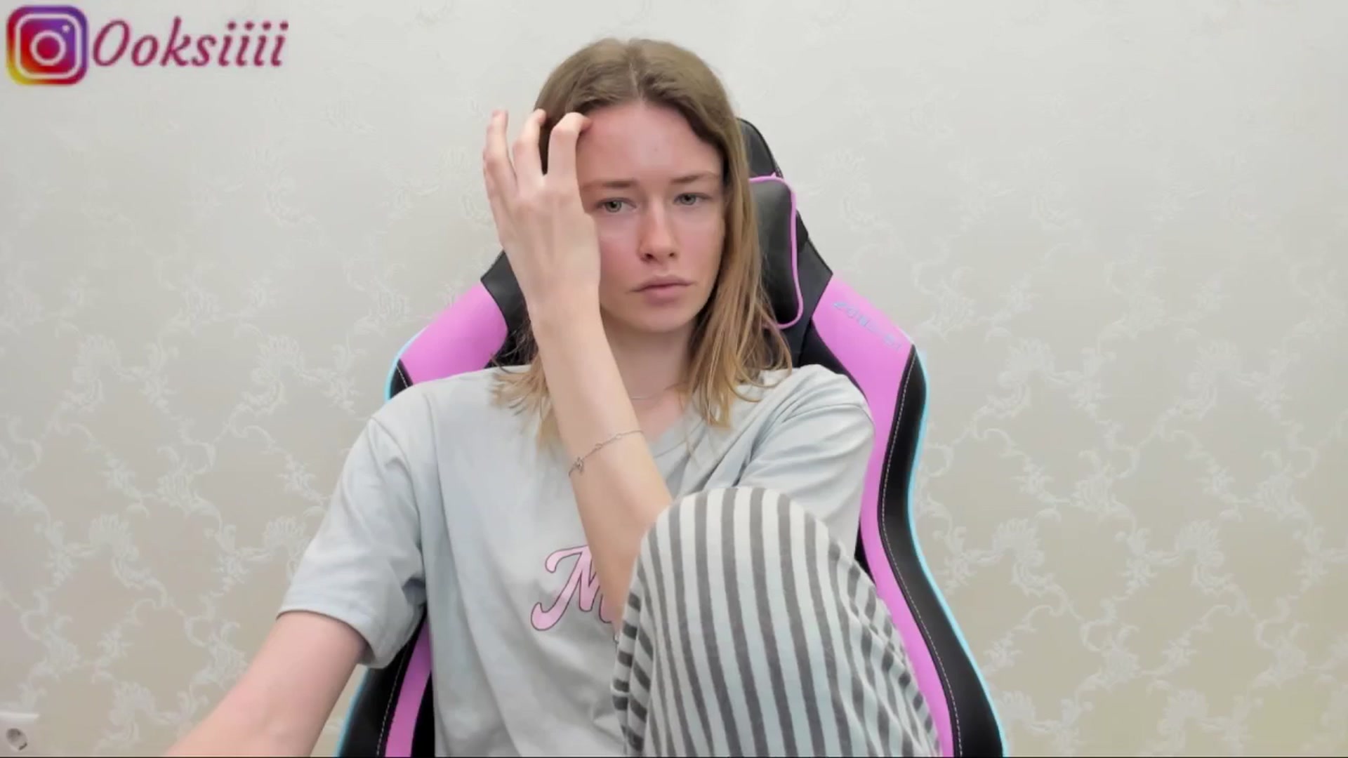 Gallery image thumbnail from Oksanafedorov's myfreecams stream on, 05/16/2024, 19:06 image 14 of 20