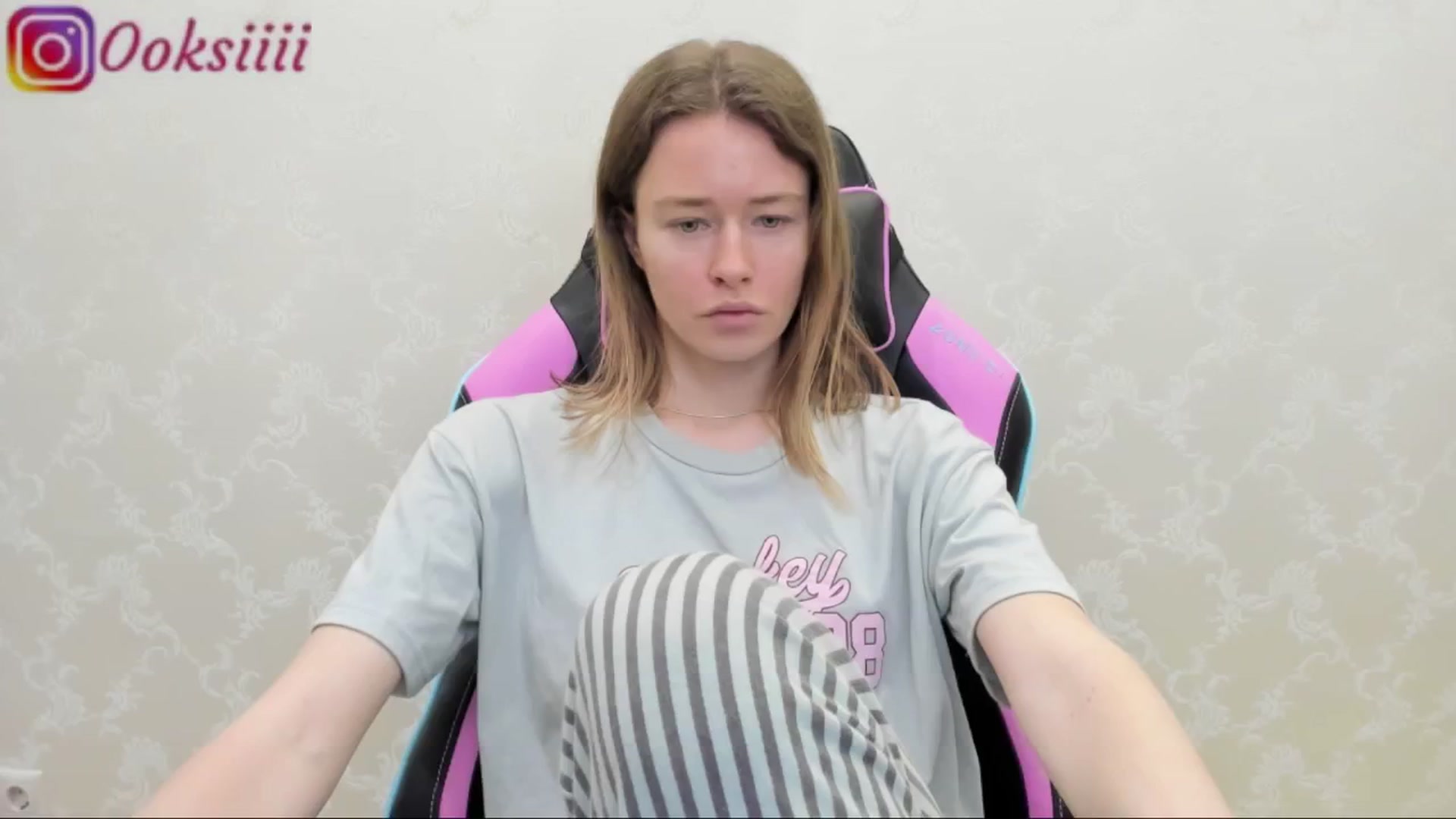 Gallery image thumbnail from Oksanafedorov's myfreecams stream on, 05/16/2024, 19:06 image 8 of 20