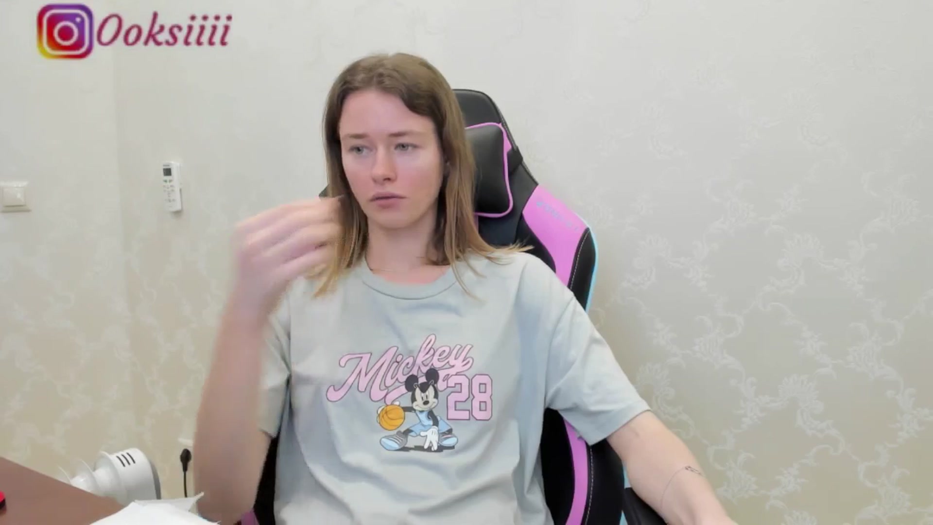 Gallery image thumbnail from Oksanafedorov's myfreecams stream on, 05/17/2024, 01:32 image 14 of 20