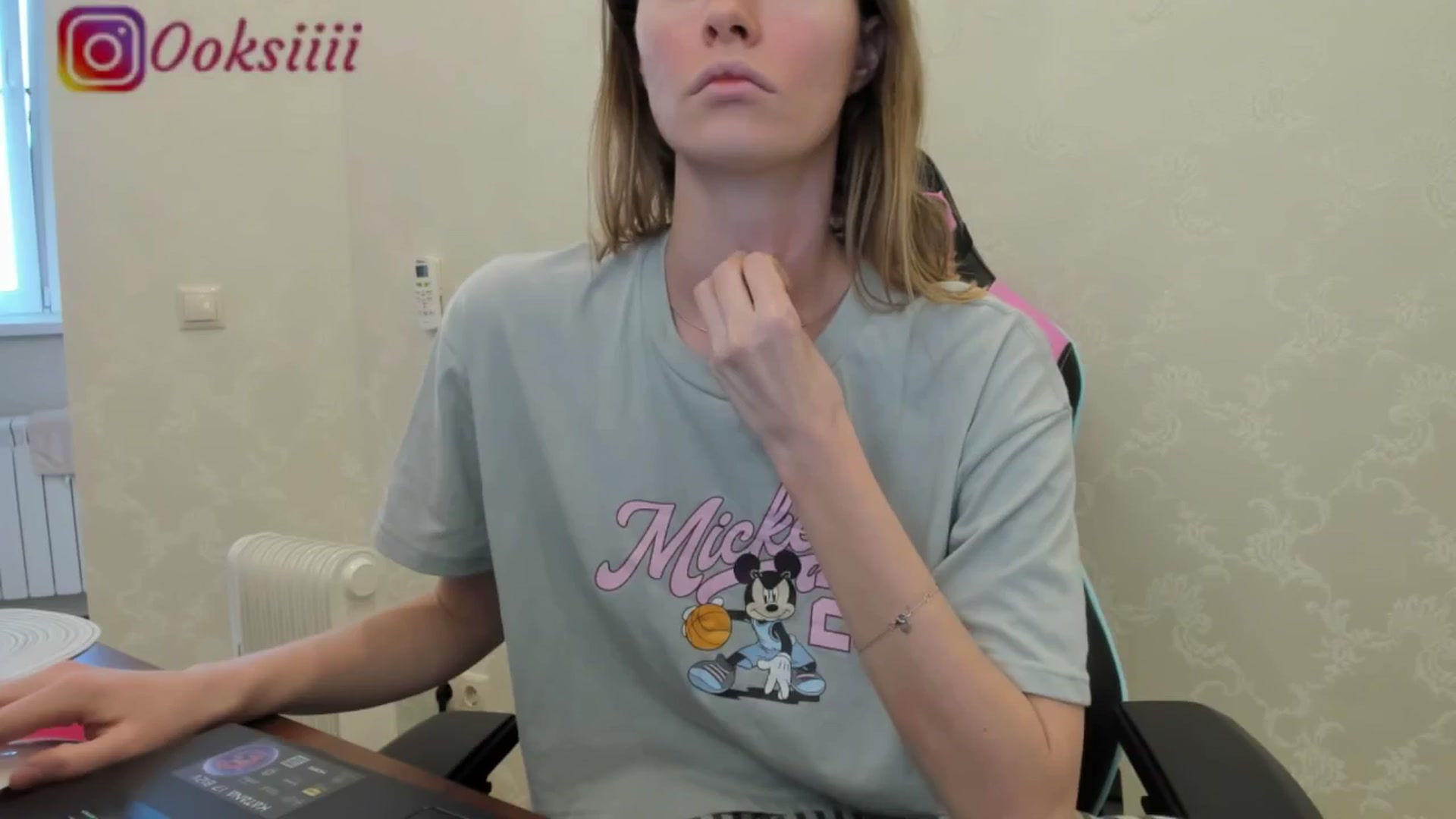 Gallery image thumbnail from Oksanafedorov's myfreecams stream on, 05/17/2024, 05:24 image 15 of 20