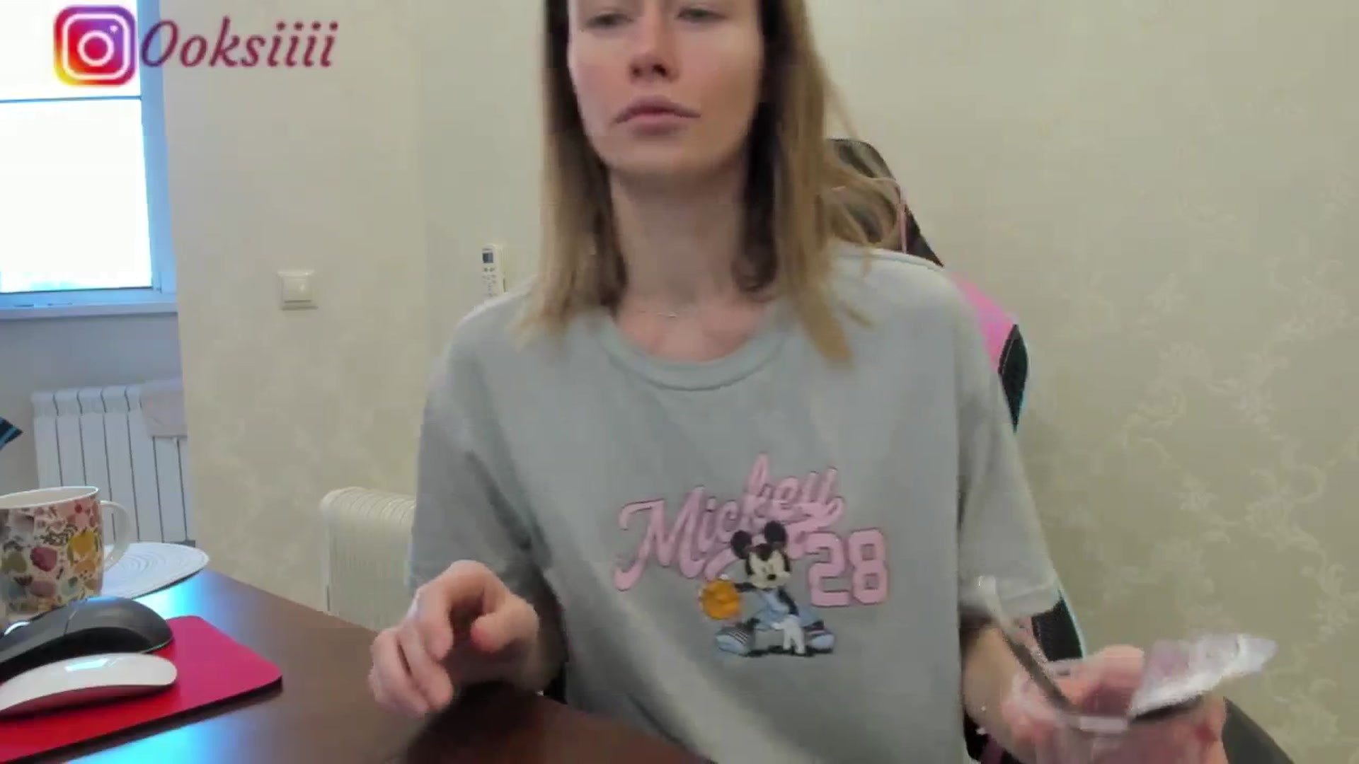 Gallery image thumbnail from Oksanafedorov's myfreecams stream on, 05/17/2024, 05:24 image 5 of 20