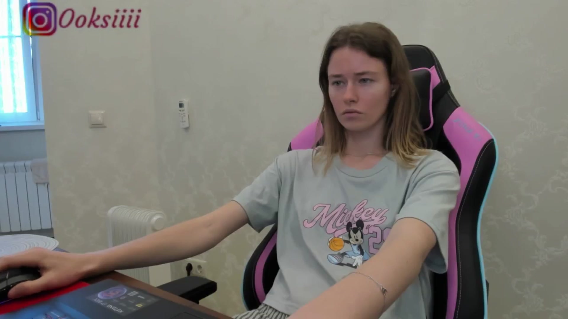 Gallery image thumbnail from Oksanafedorov's myfreecams stream on, 05/17/2024, 05:24 image 12 of 20