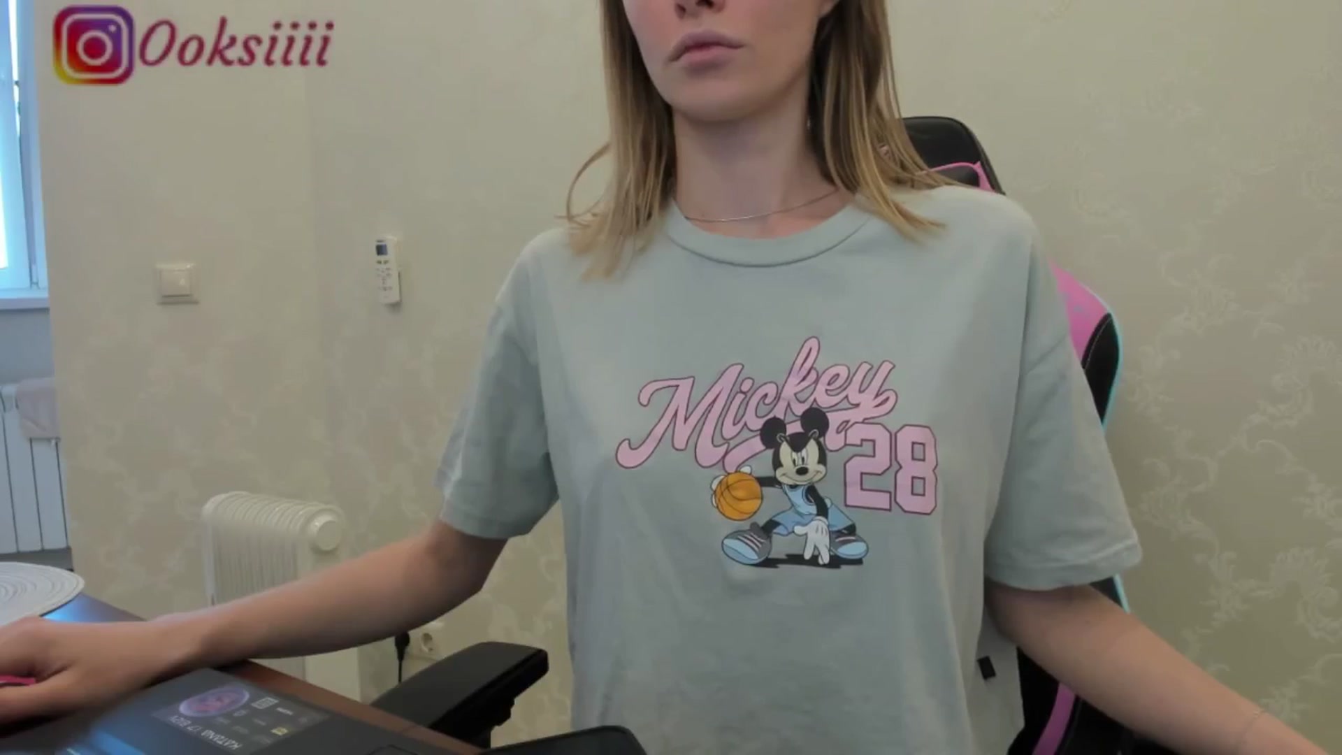 Gallery image thumbnail from Oksanafedorov's myfreecams stream on, 05/17/2024, 05:24 image 19 of 20