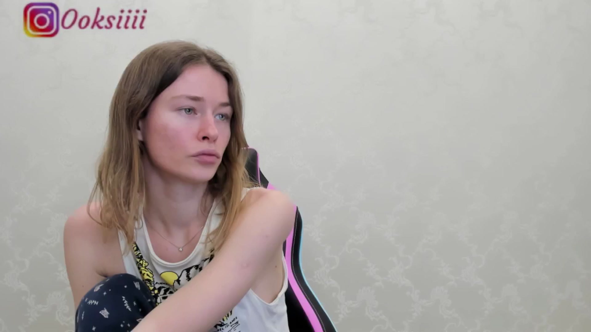 Gallery image thumbnail from Oksanafedorov's myfreecams stream on, 05/19/2024, 03:15 image 1 of 20