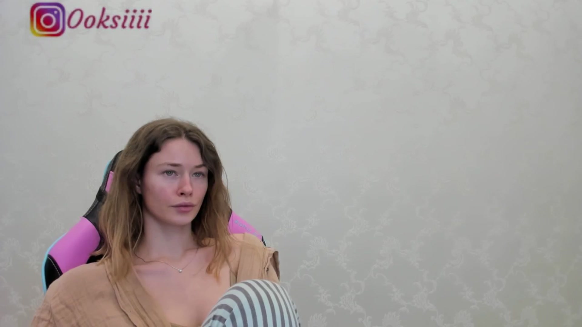 Gallery image thumbnail from Oksanafedorov's myfreecams stream on, 05/21/2024, 09:04 image 15 of 20