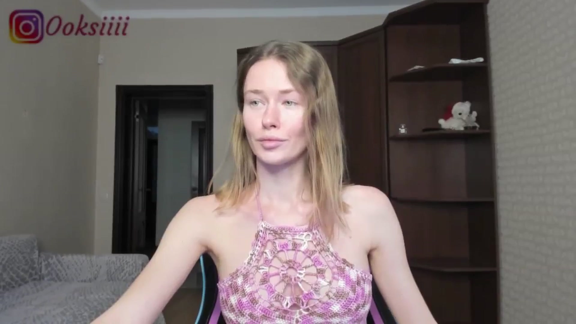 Gallery image thumbnail from Oksanafedorov's myfreecams stream on, 05/26/2024, 17:07 image 13 of 20