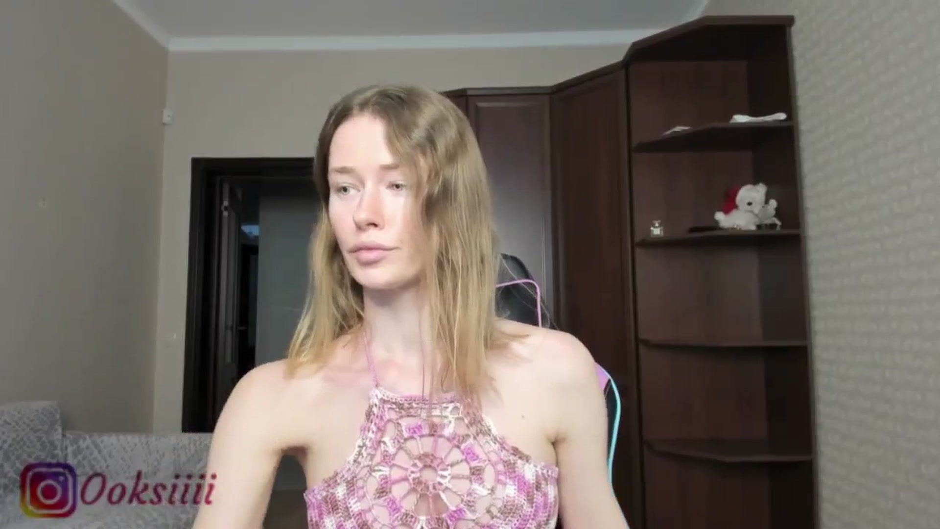 Gallery image thumbnail from Oksanafedorov's myfreecams stream on, 05/26/2024, 17:07 image 11 of 20