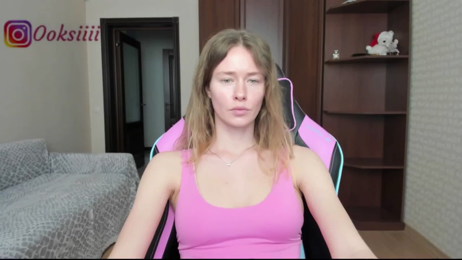 Gallery image thumbnail from Oksanafedorov's myfreecams stream on, 05/27/2024, 12:52 image 4 of 20