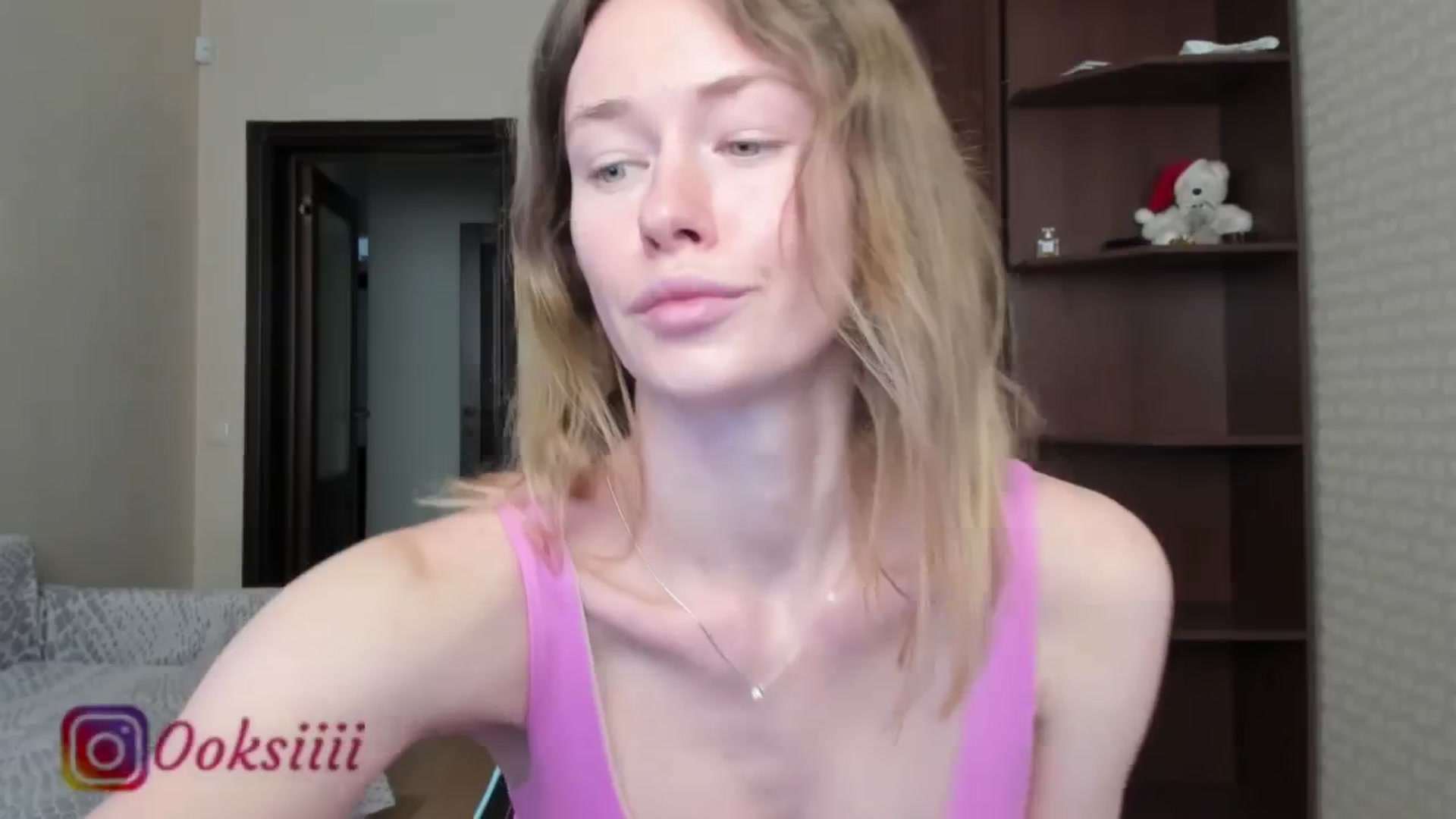 Gallery image thumbnail from Oksanafedorov's myfreecams stream on, 05/27/2024, 12:52 image 14 of 20